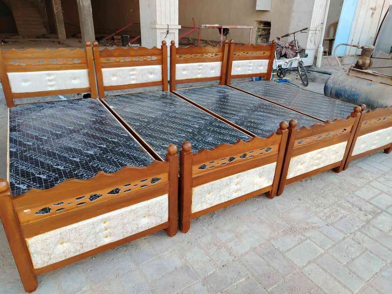 وجبه جديده من الجرابي
ورشة الفرشاة الذهبية لصبغ الموبيليا بأنواعها
بأدارة ..عمر جلود
خشب روسي 💪💪
بلايود اسود 👍👍👍
الأنبار - هيت -الزهور الأولى قرب متنزة الزهور
هاتف ***********
واتساب
