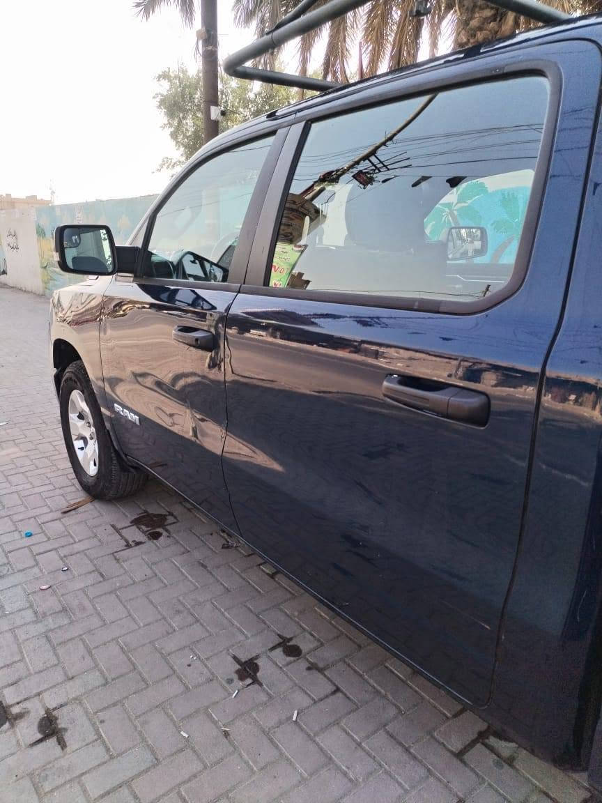 الـسـلام عـلـيـكم
دوج رام  
موديل :2024   1500
فـئـة : بك هون
الـضـرر: قطعتين صبغ جاملغ وبنيد
الـمواصـــفـــات 
.نـظـام أيـتـورك
.فـورويـل 4x4
.مـحـرك 5700 8. V
.شاشه وسط
.أطـفـاء المحـرك عنـد الـوقـوف

.مـاشـيـة 28 الف ميل
.تحكمات ستيرن ومثبت سرعه
.تراكشن وسايد بريك بصمه

.مكان السياره بغداد مابيهه نقوصات جاهزه ونظيفه وجديده جداًً. السياره بيع فقط صور حادث راسلني وتساب

الــســعــر  (250) ورقه وبيها مجال
مـوبـايـل (***********)

