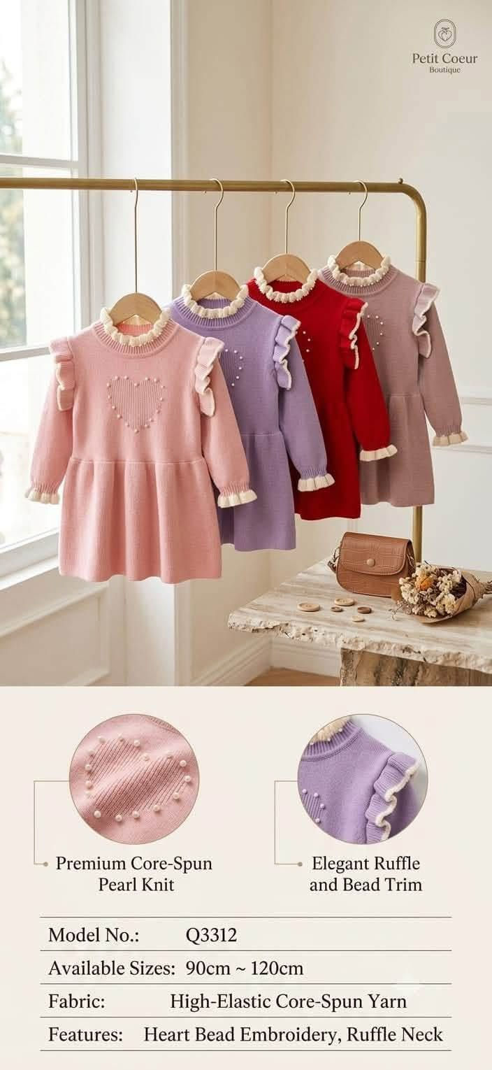 دەرزەنی ٦٥ هه زار دە رزەنی تێکە ڵ ***********

نص مكتوب في الصور:
- STYLE NO: Q3309 # SIZES: 90~120# FABRIC: High-elastic core-spun yarn 高弹包芯纱
- Style: Q3303
- Material: Core-Spun Yarn
- 款式号: Q3303# 码数: 90~120#
- 成份(Composition): 高弹包芯纱
- 款号: Q3311 # 码数: 80~100#
- 成份: 高弹包芯纱
- Hand-finished quality.
- Petit Coeur Boutique Premium Core-Spun Pearl Knit Elegant Ruffle and Bead Trim Model No.: Q3312 Available Sizes: 90cm ~ 120cm Fabric: High-Elastic Core-Spun Yarn Features: Heart Bead Embroidery, Ruffle Neck
- 款号: Q3314#  码数: 90~120#
- 款号：Q3308 # 码数：90~120#
- 成份：高弹包芯纱
- Style No.: Q3308 #
- Size Range: 90~120#
- Composition:
- High-Elasticity
- Core-Spun Yarn
- FEATURE HIGHLIGHTS:
- Ultra-Soft Knit Fabric
- Ruffle Apron Detail
- Charming Floral Applique
- Durable Core-Spun Yarn
- (کۆمەڵەی جلوبەرگی مندالان - ستايلی Q3308)