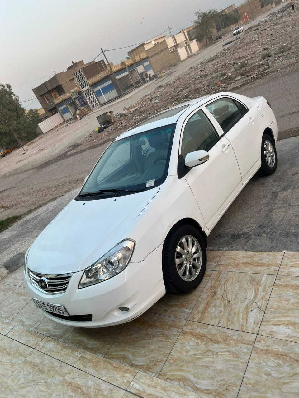 السلام عليكم بي واي دي جي 3 موديل 16 باسمي سياره جاهزه مكاني بغداد التاجي سبع البور السعر 60 رقم الهاتف ***********
