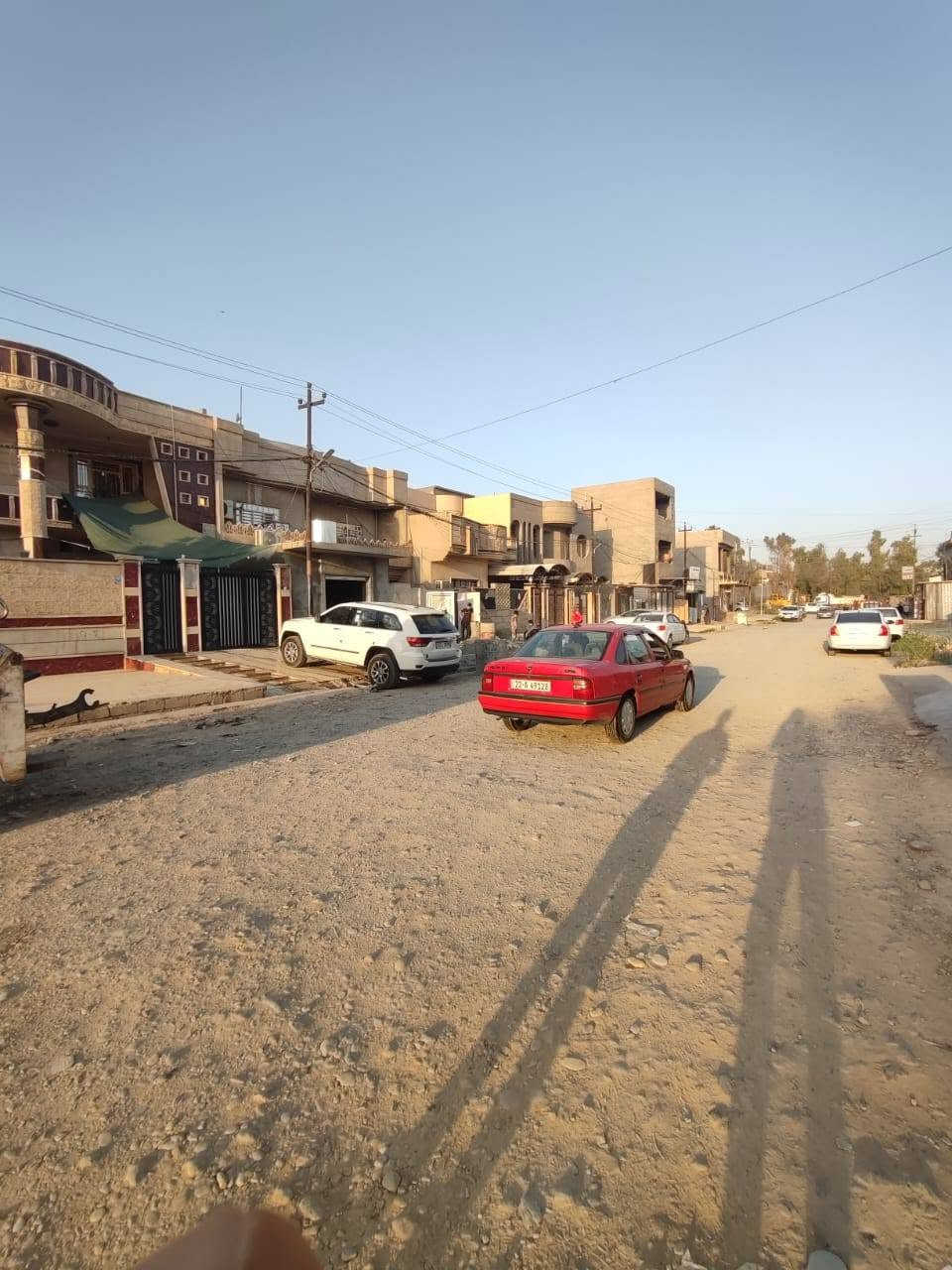 دار للبيع حي الانتصار شارع ٦٠ مقابل المركز الصحي مساحه الدار ٢٠٠متر طابقين خمس غرف نوم اثنين هول اثنين مطبخ صحيات استقبال مشتملات سند طابو الزهور شرط التحويل مكاتبا مع الشرعي الاستفسار مكتب ابو صفوان للعقار الاتصال على الرقم   ***********....***********....  @إشارة
