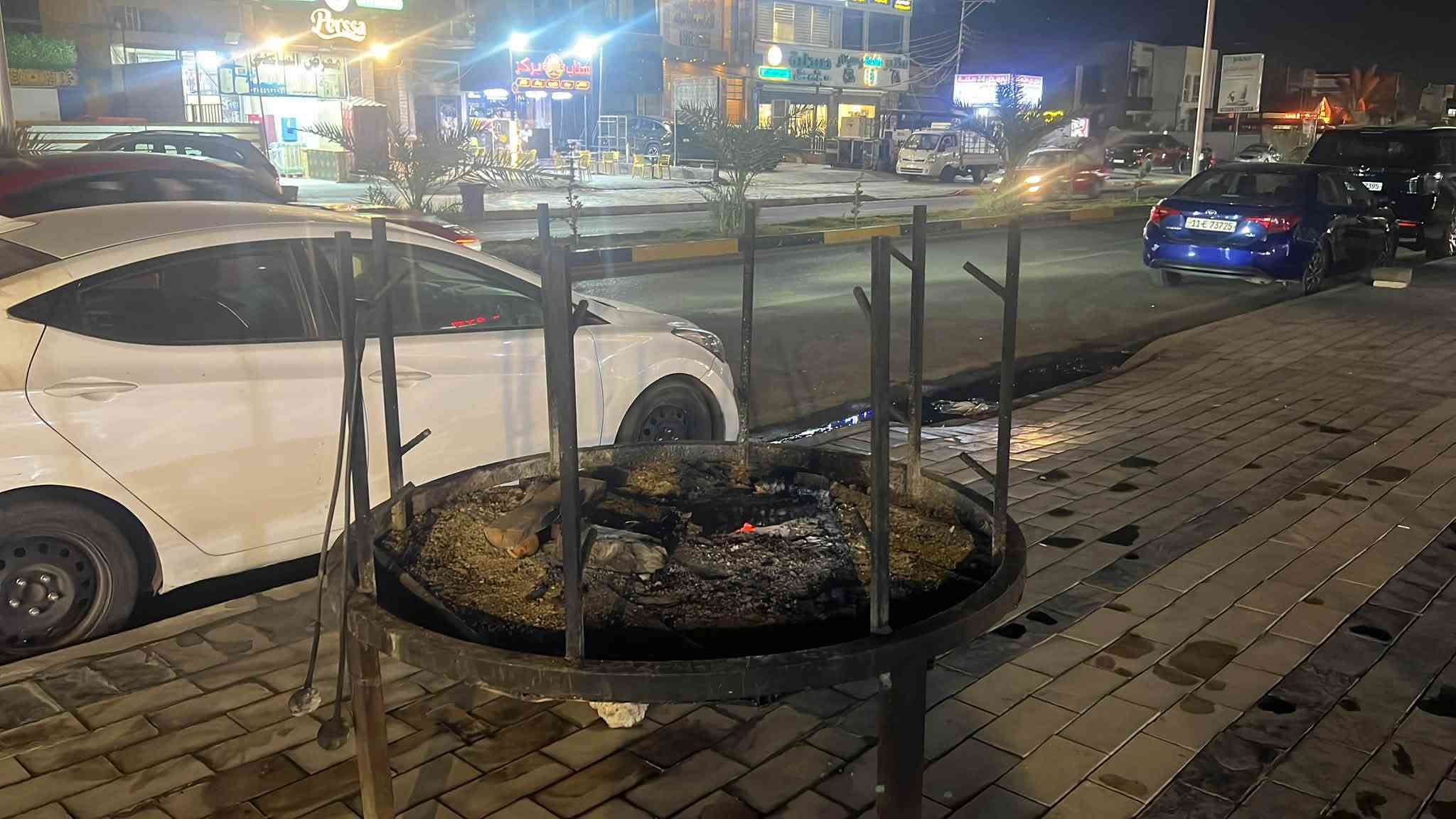 سماطة ٢٥٠ مذبح مال دجاج ابو ٤ كبابيس ٢٥الف مجمدة عارضة حجم كبير ب٣٥٠ الف مسكافات مال سمج عدد ١٥ وحدة كلش مظيفات الوحدة على ٤٥٠٠
قنينة غاز متروسة ٦٥ الف عراقية ومضمونة 
بكرة مال سلفون وقاعدة مال سلفون ٣٠ الف 
طوارة مال مي عدد ٢ واحد عشرة لتر والثاني ١٥ لتر ثنينهن ١٥ الف بنكة جدارية حجم وسط ١٥ الف ميوزة ثنين مرتبات ٣٥الف غطاس سمك الاصلي حجم كبير انجيكو سعرة ٨٠ الف 
التواصل على الرقم ***********
العنوان الدورة شارع الكفائات مقابل روضة الطيبات
