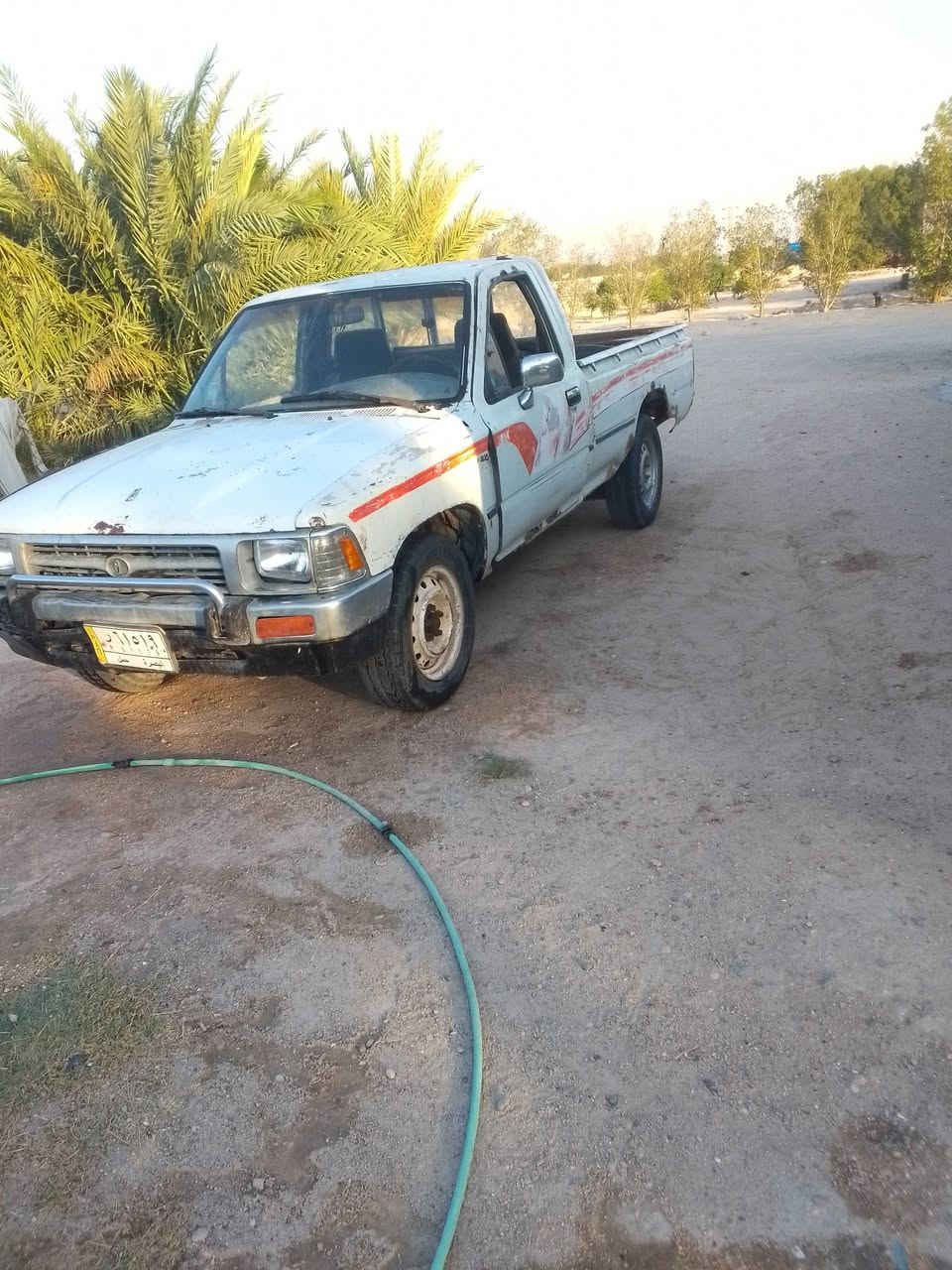 السلام عليكم بيكم تويوتا موديل 91 كفاله من الصبغ والمعجون والضربه السنويه لل 30 رقم بصره مكينه وكير كروسيدا كير عادي خمسه نمر سياره بلاديه سعرها 27 وبيها مجال بسيط مكان بصره الخور رقم ***********
