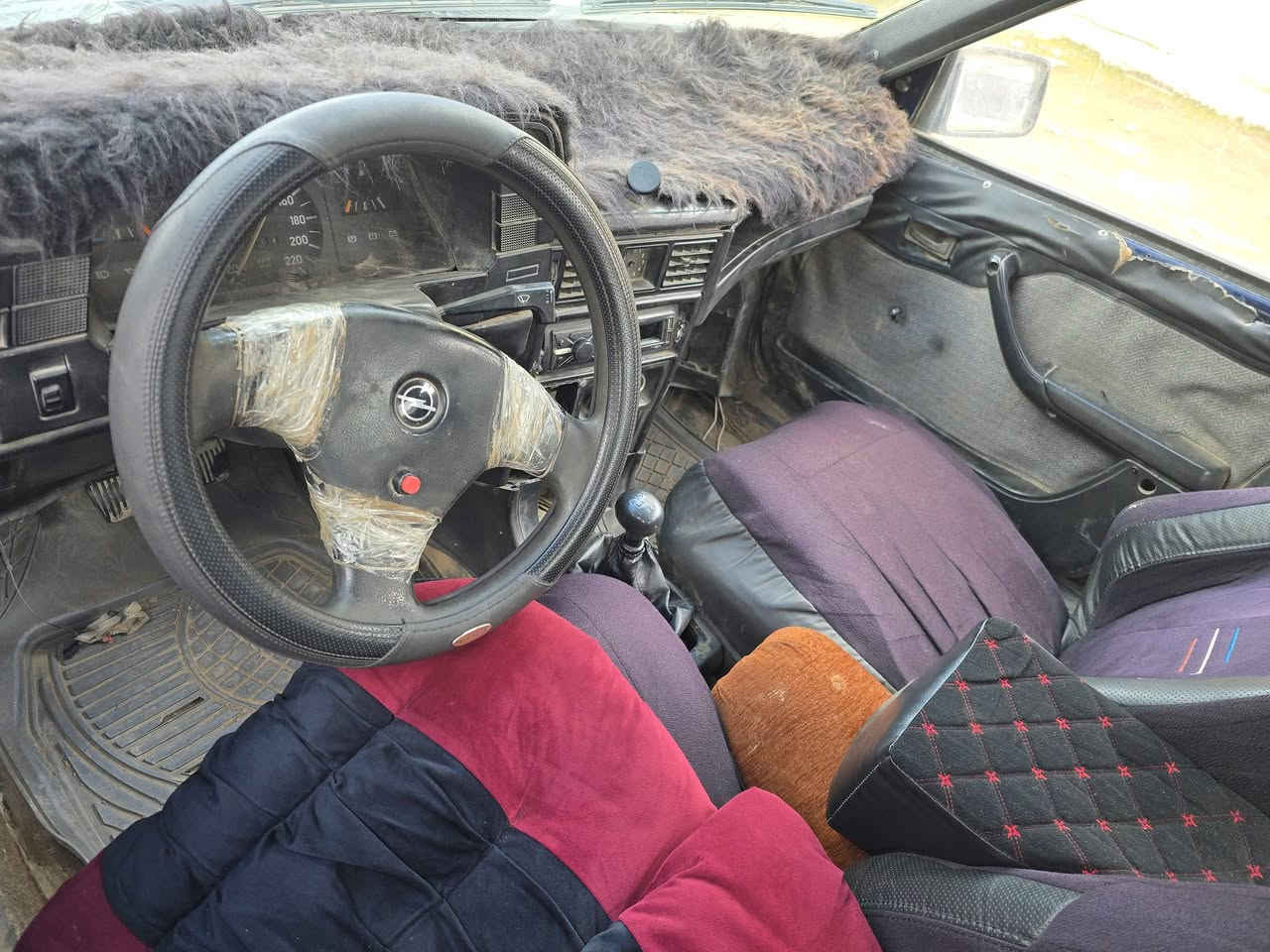 للبيع او مراوس
اوبل كاديت موديل 91 حجم 18 شرط الوكالة والتحويل
محرك معمر جديد السعر 16 وبيها مجال
للتواصل خاص او واتساب ***********
