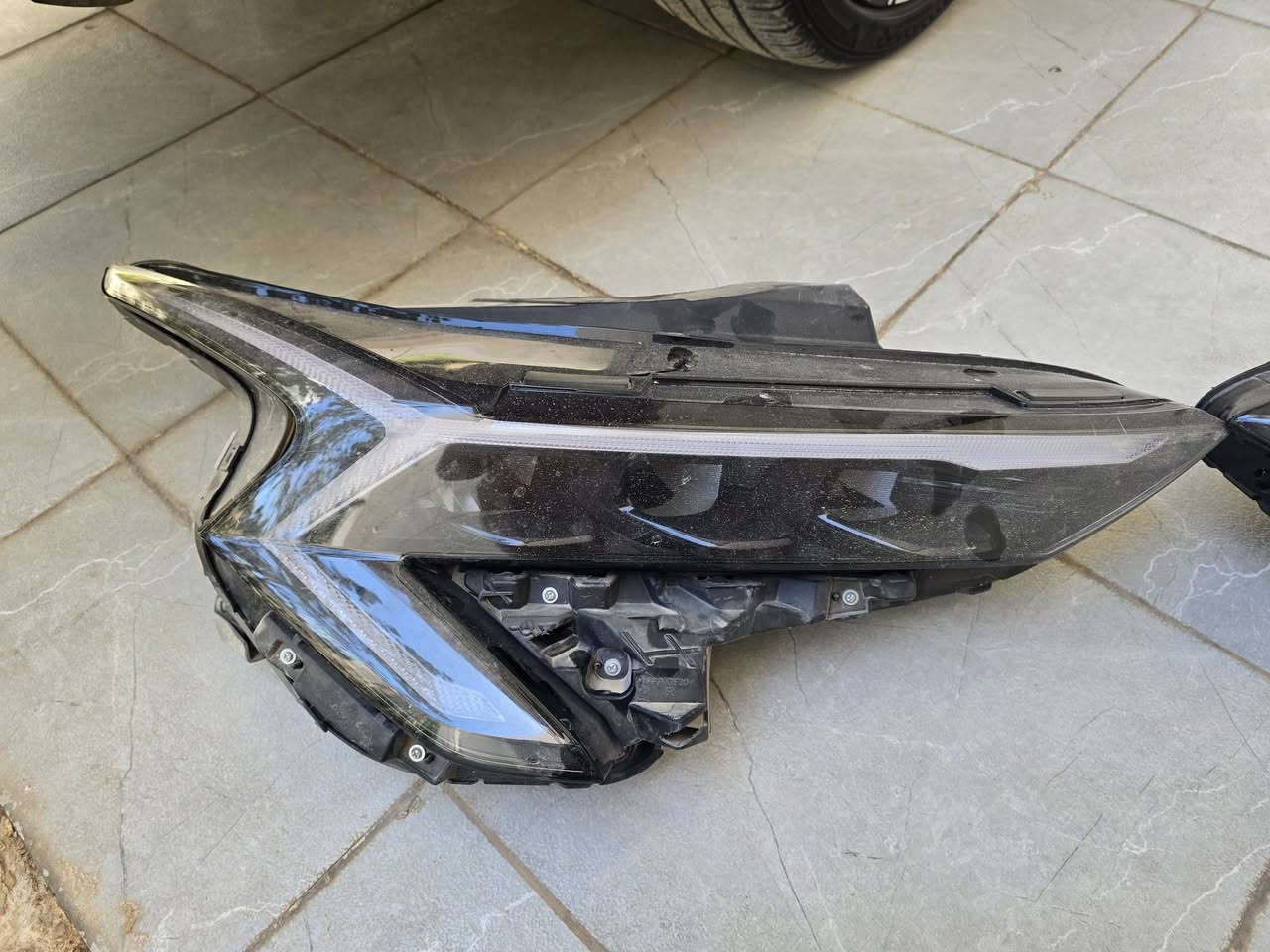 السلام عليكم لايتات k5 2025  صينيات الصنع بدون كسسر ولا ظربه جديدات فقط اللد البرتقالي عاطل بيهن والباقي شغالات 100% للبيع ...***********السلام عليكم لايتات k5 2025  صينيات الصنع بدون كسسر ولا ظربه جديدات فقط اللد البرتقالي عاطل بيهن والباقي شغالات 100% للبيع ...***********
