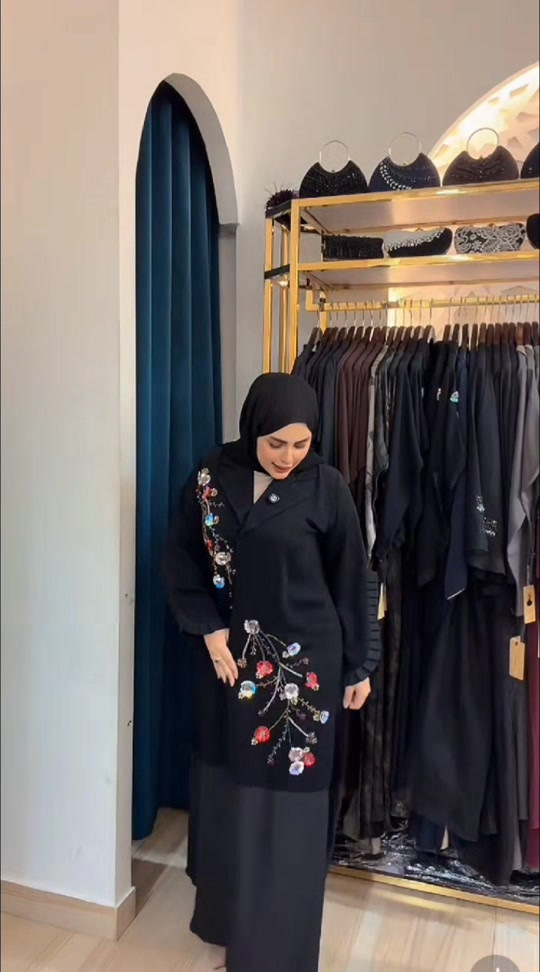 ألبسة خليجية • عبايات غادة • بيلا