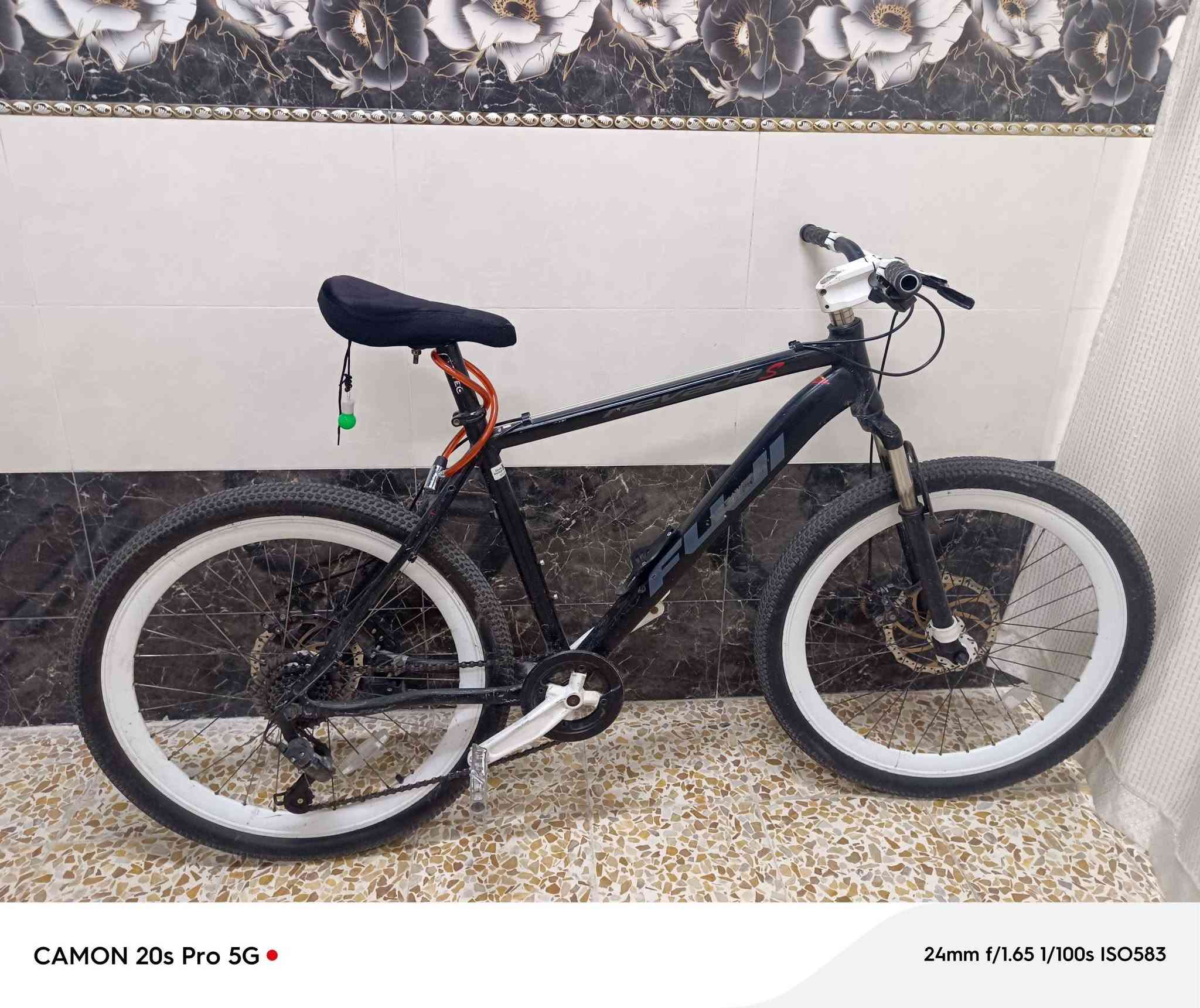 بايسكل للبيع 🚲
سعر 150
وبي مجال 
العنوان موصل أيمن
رقم الهاتف ***********
🚲🚲🚲🚲🚲🚲🚲🚲🚲🚲🚲🚲
