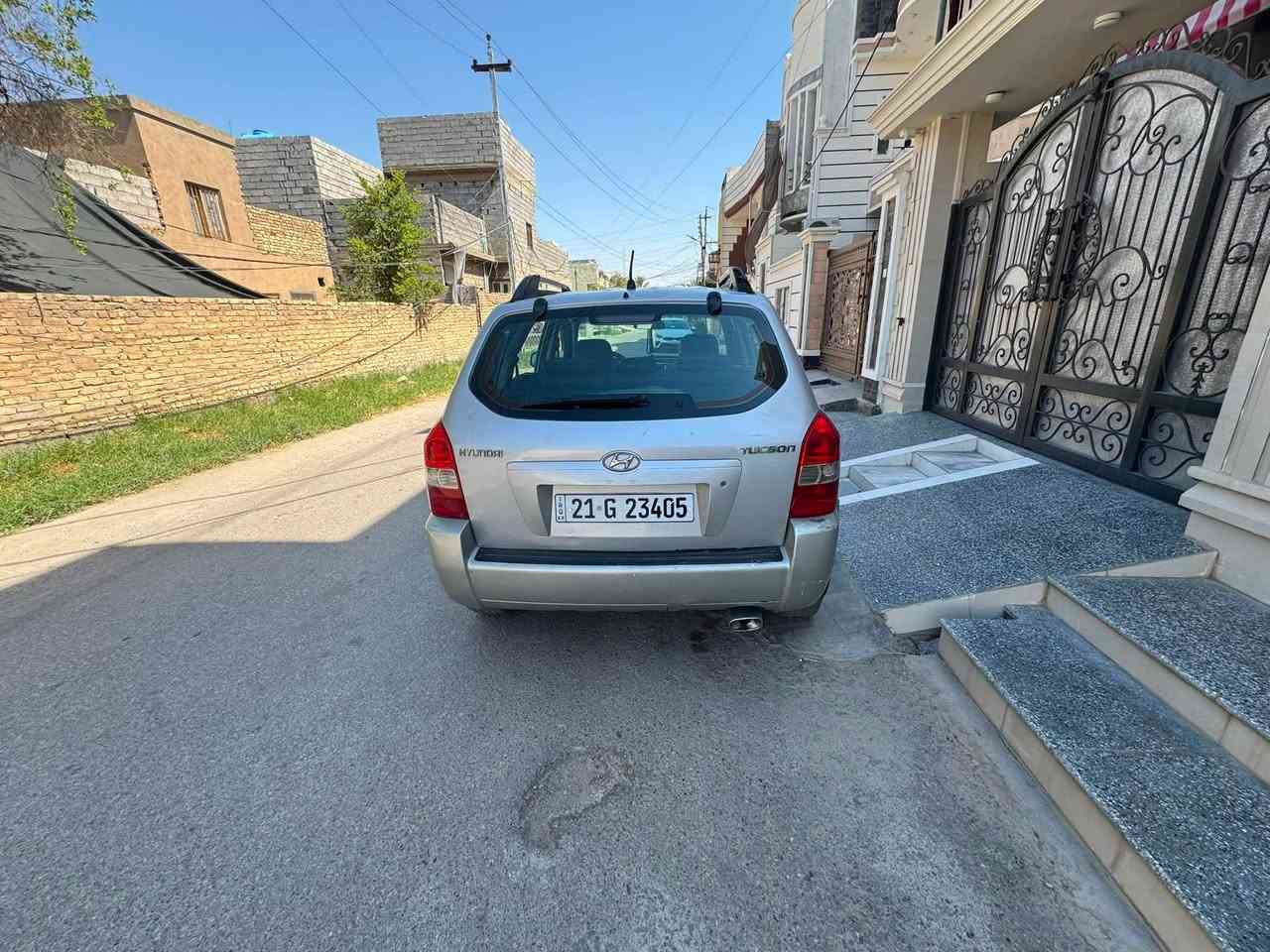 توسان ٢٠٠٨
السونار مرفق بالصور داخل المنشور
السعر ٩٧ بيها مجال بسيط
باسمي تحويل مباشر 
بيع فقط بدون مراوس
كير ومحرك وتبريد بشرط
صدر جديد
تخم تاير صار اسبوع من شديتة 

***********
