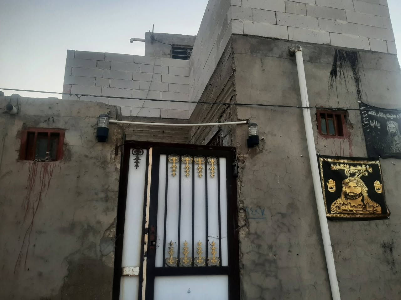 بيت 50م اساس صب سقف صب بناء بلوك البراكية شارع المطار القديم قرب السياج الاستفسار *********** اتصال فقط
