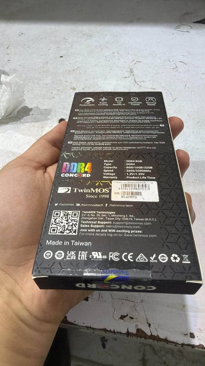 السلام عليكم
رام DDR4 16g جديد ما مفتوح من كارتونه 

RAM TwinMOS DDR4  3200MHz Concord RGB

رايده ب 100 قفل ما مفتوح ابد 

مكاني نجف وعندي توصيل 

***********
