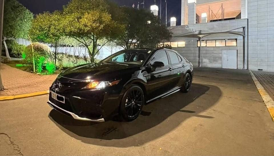 toyota camry 2022 se black top
کلین تایتل

بدون ارباک 

بدون لا قطرة صبوغ بيها، حتى الدعميات مالته

ماشیە ٦٠ مایل

رقم اربیل _مکان اربیل ***********

سحر١٩٥
