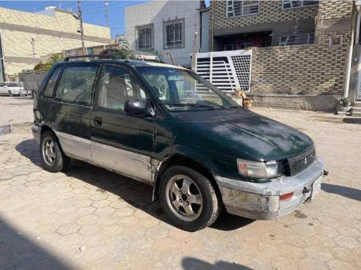 مسيوبوشي موديل ١٩٩٢
_كير مكينه نضاف جدد
_سياره بس كشر تعبان كا حداديه كلشي نضيف بس كشره تعبان
رايده (19) ورقه وبيه مجال قليل مكان نجف الاشرف
شارع المدينه***********
