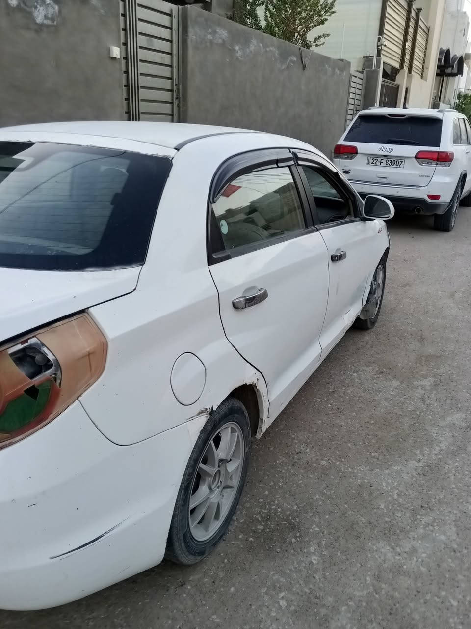 للبيع سياره شيري فلاوين موديل 2010  كله شغاله
بيه حداديه الكدام تعبانه فقط تحويل ثاني يوم.سعر30 المكان  النجف قرية الغدير  رقم صاحب السياره ***********
