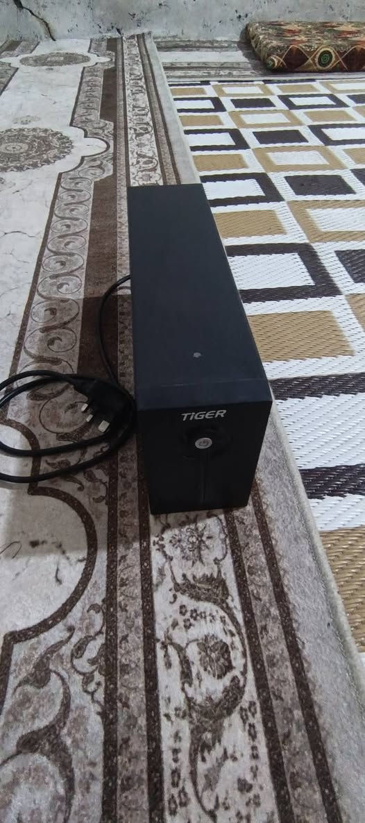 بلي فور سلم مهكر قرص نضيف وياه يوبيس واربع يدات كامل الجهاز السعر 325 بي مجال الرقم ***********
بي واتساب
