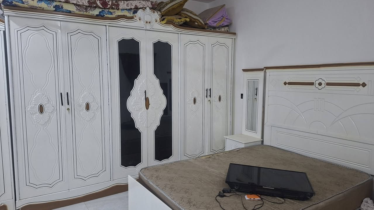 غرفه للبيع درجه ثانيه بيعيه استخدام شهر ونص فقط علق اني اجيك خاص او اتصل
***********
