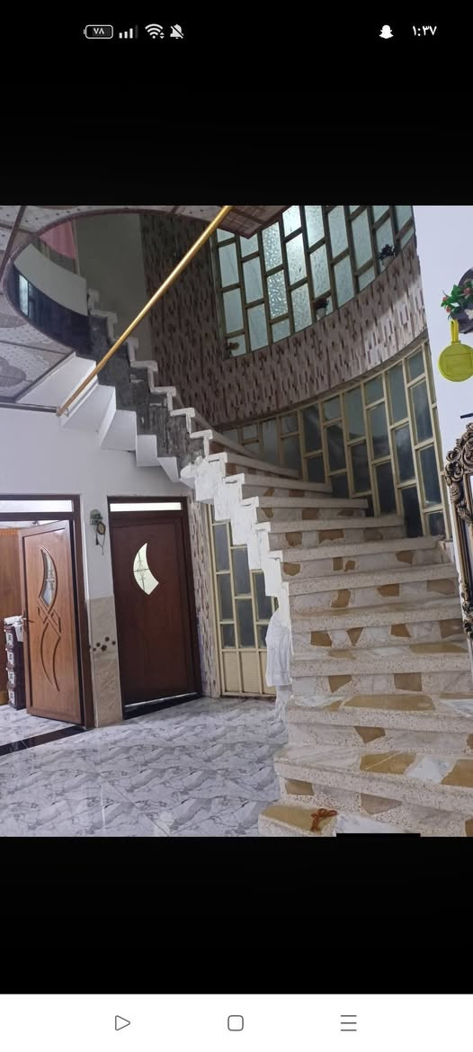 للبيع بحي الرشيديه قطاع الرابع باب الحارة خدمات فول سوق مدراس كلها قريبه
المساحة 170 متر واجهة 7ونص 

طابقين أول : طابق غرفه وهول واستقبال كبار وصحيات 

الطابق الثاني : 3 غرف ومن ضمنها غرفة سويت وهول 

وبيتونه جبيرة وسطحين 

السعر 140 وبي مجال 

الاستفسار الاتصال عبر الرقم 

***********
