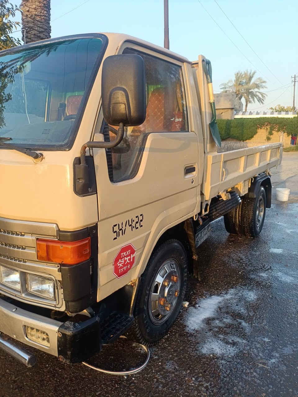 السلام عليكم كنتر البيع موديل 92سياره جاهزه مكينه وكير وشاصي وكسل تخم تاير جديد كفاله سياره مصبوغه عام جماليه قترت معجون مابيه سياره بسمي سعره 115وبيه مجال البكان سياره بغداد جسر ديالى هاذه رقمي *********** بي وتساب حلى من صور سياره
