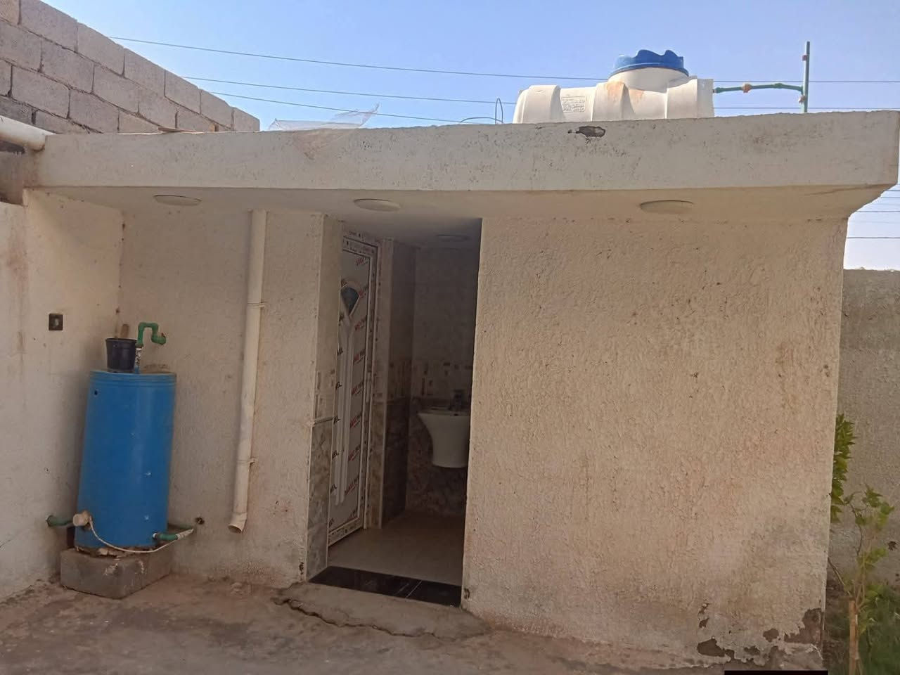 بيت للبيع الكوت البيضاء الكارضيه طابوك ركن على سده مقابل صالح الحلاقة العبودي مساحته 550 
***********
