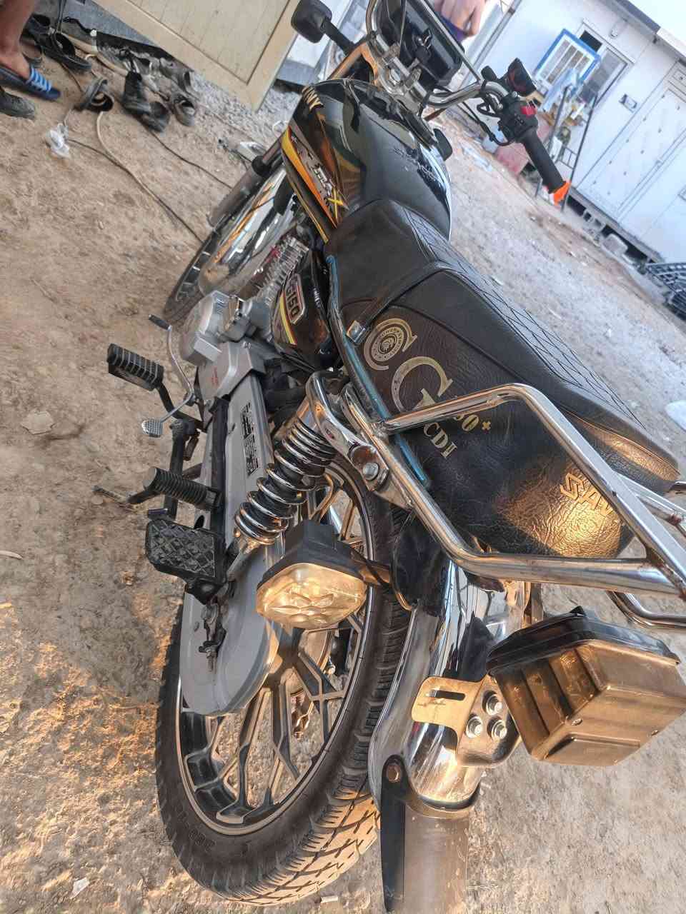 ماطور للبيع مكينه كبس شرط محرك موديل24السعر 700و بي مجال ***********
