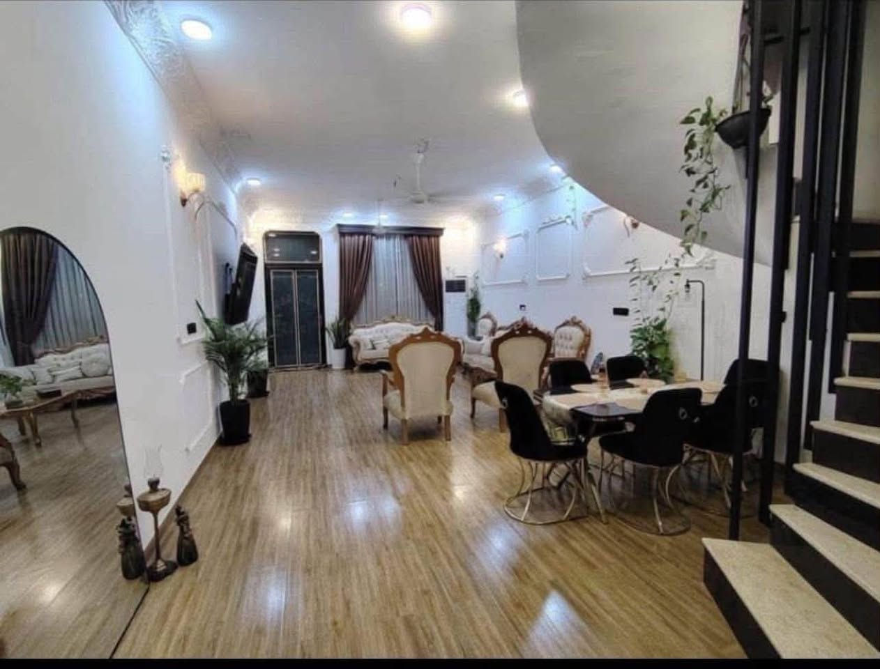 موقع مميز 🔥🔥

🌿 دار للبيع    

📍 الموقع: حي الصحة  خلف المسكوف البغدادي 

📐 المساحة : 100 م  
🔻الواجهة : 5 م   

⭕️بناء حديث 

📄 جنس العقار: طابو زراعي سند25  

🔻المحتويات :
طابق ارضي // استقبال -مطبخ-هول - مجمع صحيات - 
 ومناور 
طابق ثاني // غرفتين نوم -مجمع صحيات - سطح   

#اكتب #كلمة #سعر #وسوف #يتم #الرد #مباشر

_________________

#للاستفسار اكثر الأتصال آو واتساب:
***********
*********** 
او زيارة مكتب ( #رؤية #المستقبل #للعقار ) 
الكائن في حي الحسين  قرب حلويات لبنان سنتر على اليهودية 
مقابل شركة سما الذهب للتوصيل 
____________________
🔻لمن يرغب في عرض عقاره للبيع أو للايجار طابو صرف او زراعي او تجاري يرجى مراسلتنا 🔻

