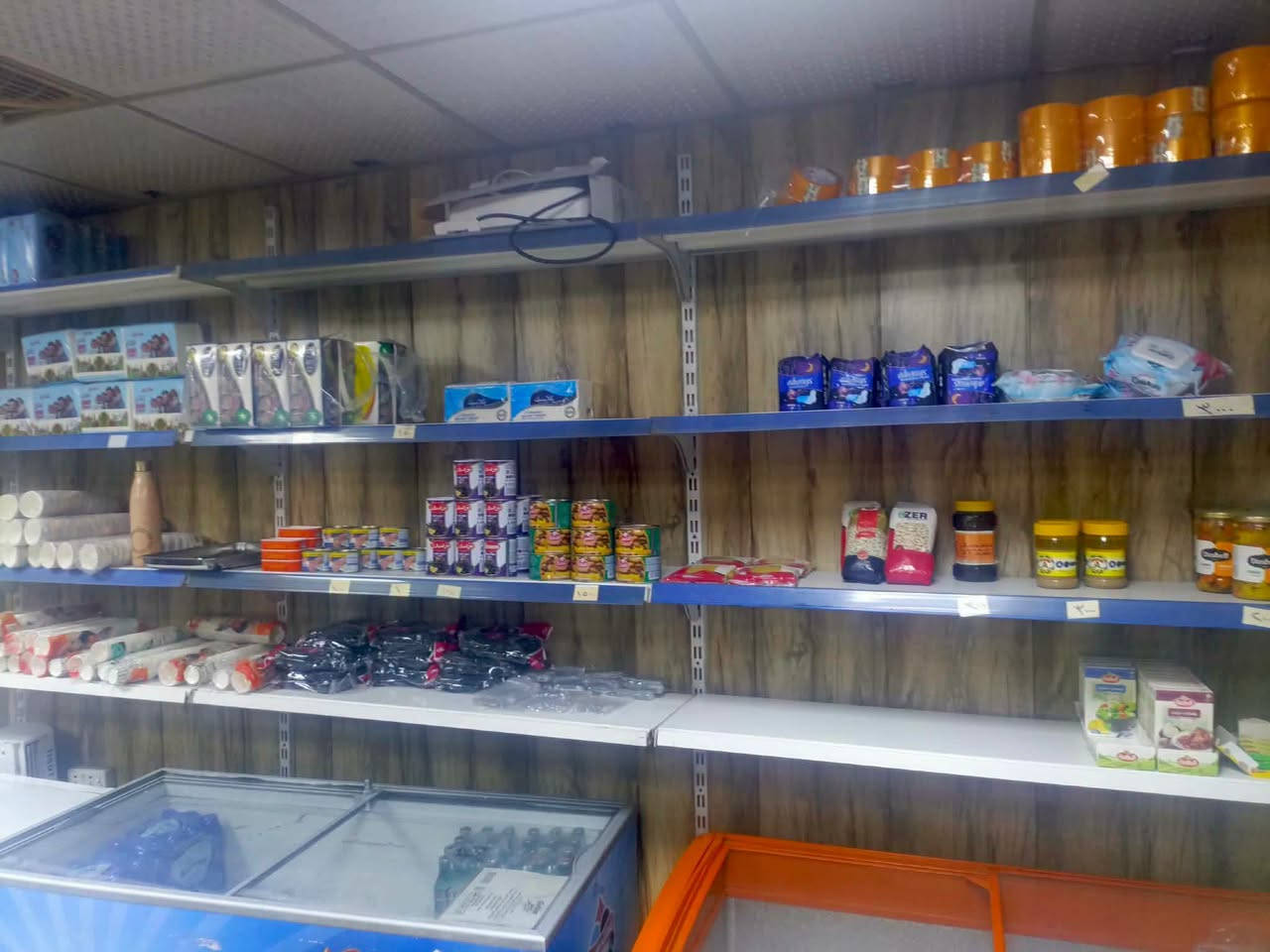 اسواق كامل للبيع مكانه بغداد البتاوين قرب ساحه النصر 
دخل من 400الى 600
ايجار مليون و100
سعــــــــــــــــــر، 5
#تريد شلع هي بضاعه بدون 🌐موقع 
بكفيك
