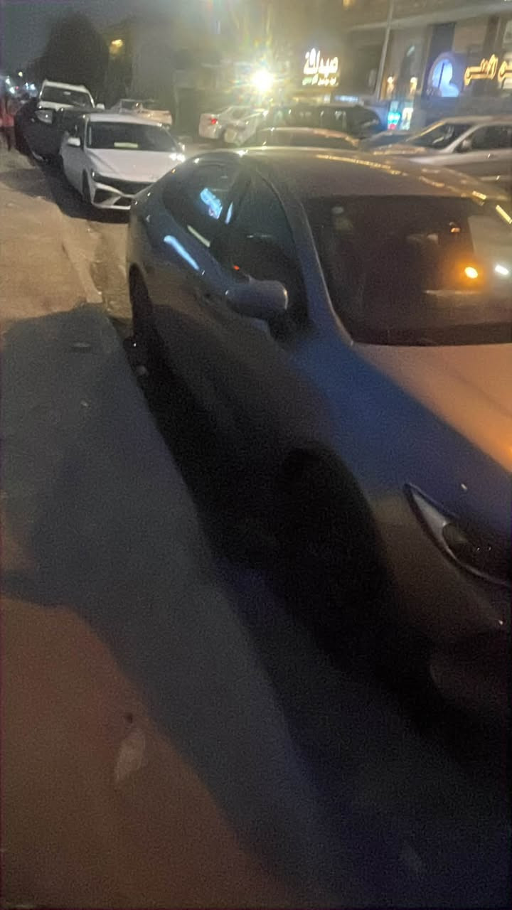بي واي دي للبيع كن بلاس لون رصاصي مكاني قرب جامع النداء  ماشيه 26000 السياره ع وظع الشركه باسمي السعر 19 مليون رفم بغداد باسمي 
غير متواجد ع فيس ***********
