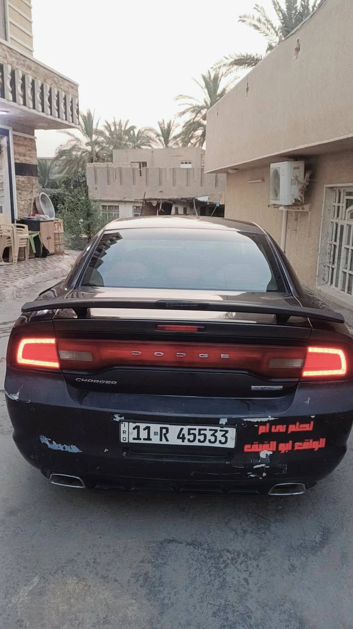 جارجر موديل ٢٠١٣ بيها قطعتين صبغ وقطعتين كلير اثر جراد
مكينه جاهزة _ صدر جاهز _ تخم تاير جديد
عليها منظومه زنون كلش مرتبه 
سيارة بيها ملاحظات بلكشر مالها مثل ما موضح بصور
عارضها ١٢٥ مكانها بغداد او ديالى _ ***********

