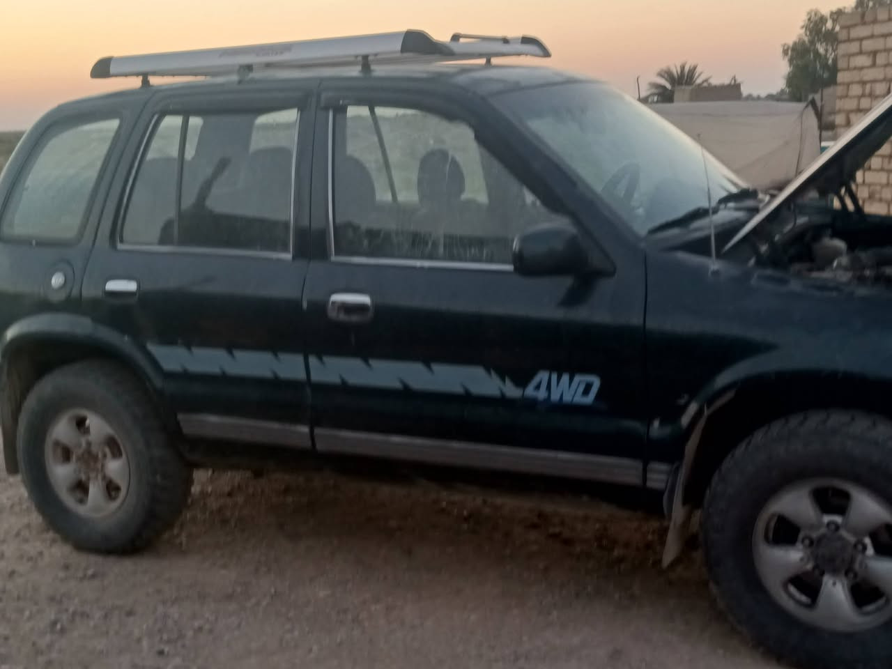 السلام عليكم 
كيا سبورتج للبيع موديل ٩٤كير محرك مكفول تبريد ثلج نظيفة من الصبغ والخياس 
سيارة رقمها بغداد وباسمي مداورة ثاني يوم 
مكاني الديوانية السعر ٤٠وبيها مجال
***********
