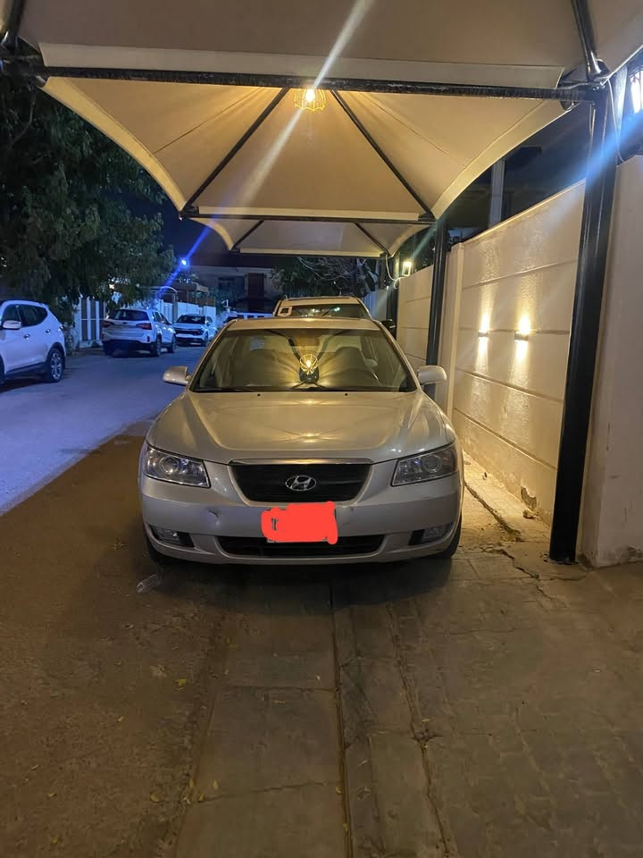 سوناتا 2008
مكينة ستة سلندر. 3.3L V6
لون رصاصي فاتح

وارد امريكي بدون ضربة
ماشية 220 الف كيلومتر

بدون صبغ فقط بارد وتكحيل

تم تبديل كصة كاملة بعد 120 الف كيلو
السيارة جدا معتنين بيها ونظيفة

السعر 110 ورقة وبيها مجال بسيط
تواصل واتس اب 
***********
