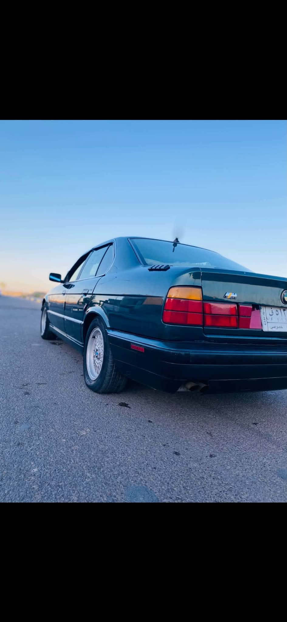 السلام عليكم شباب BMWللبيع وارد امريكي  كلها ليبل واحد فول مواصفات محرك كير حداديه كلها بشرط بدون ضربه داخل بيجي  جلد  كلش جديد ترايها بعد احله /***********/***********/
-مكاني ابو غريب 
-ناحيه النصر وسلام
-السعر 65$

