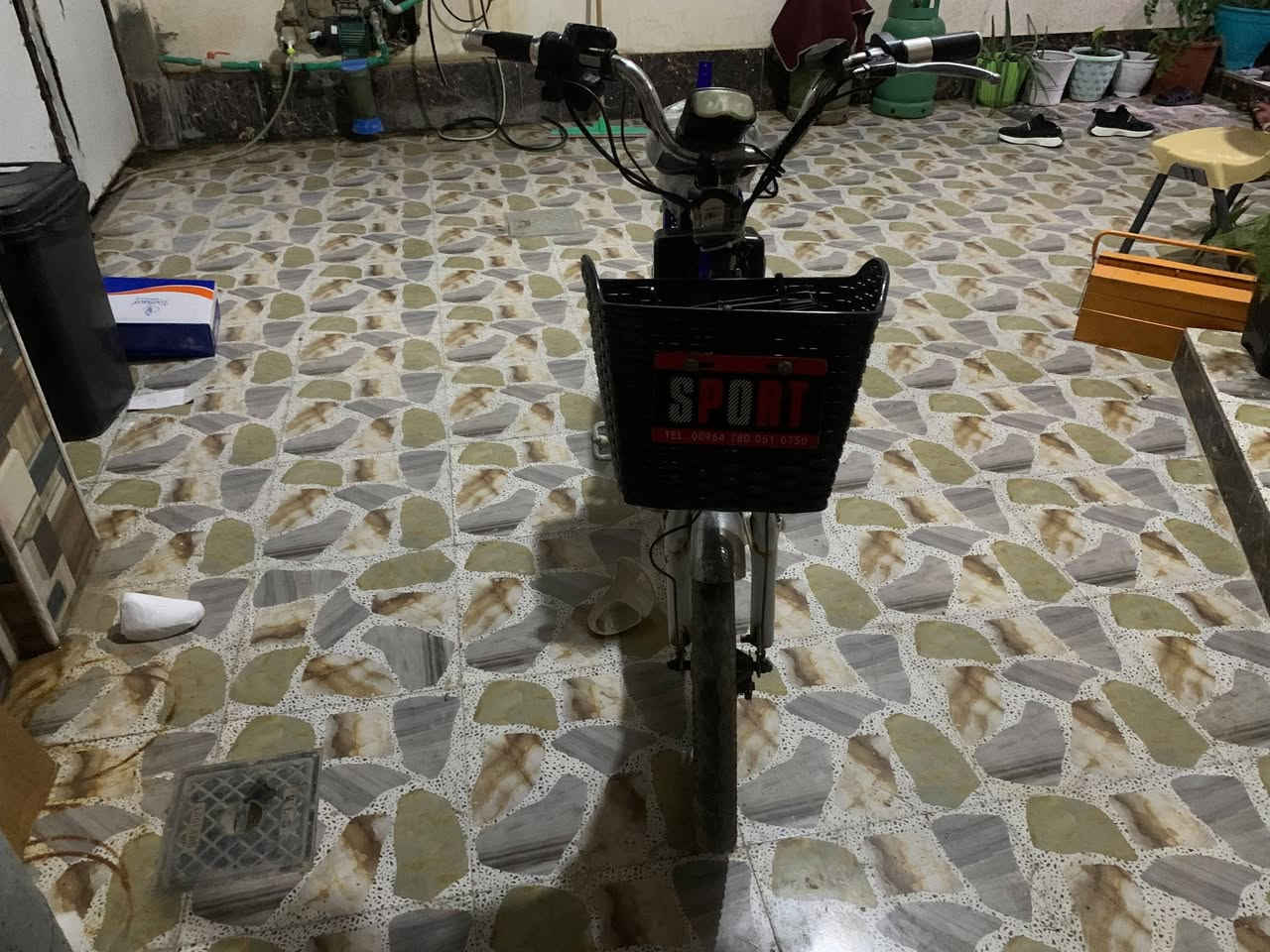 السلام عليكم
دراجه شحن حجم 20 
بطاريات على فحص يقرا عشر ونص  
سعر 150 بيها مجال بسيط  
مكان فلوجه شهداء حي امين 
رقم ***********
