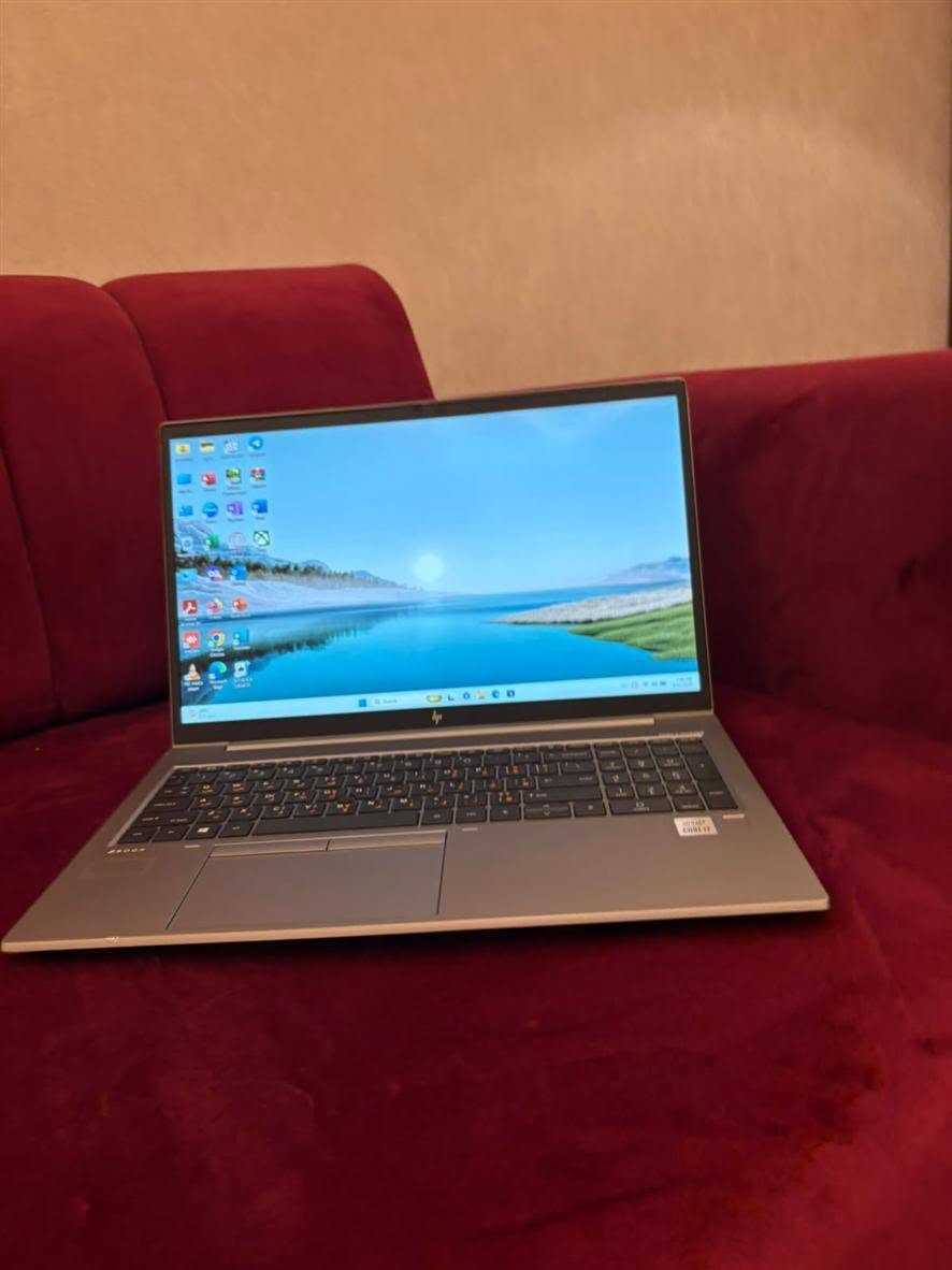 الوحش HP ZBOOK 15 FIREFLY G7 (شاشة لمس)

من أخف و أنحف أجهزة الـWorkstation (الهيكل معدني من الألمنيوم، متين وفخم جداً).

 

معالج قوي: كور 7 .. جيل 10 

رام: 16 كيكا DDR4 

هارد: 512 SSD نوع M2 (أسرع من SSD العادي إللي هو أصلاً سريع)

كارت شاشه داخلي  Intel UHD Graphics بحجم 8 كيكا 

كارت شاشه خارجي NVIDIA Quadro P520 بحجم 4 كيكا 

شاشة لمس 15.6 انج FHD 

فل كيبورد عربي انكليزي

منافذ كثيرة ومناسبة لكل الأعمال الاحترافية مع منفذين تايب سي ( ثندربولت )

#السعر 650 الف مع حقيبة و ماوس و ماوس باد 

مكاني بغداد العدل (توصيل #مجاني بكل العراق)

واتساب ***********
