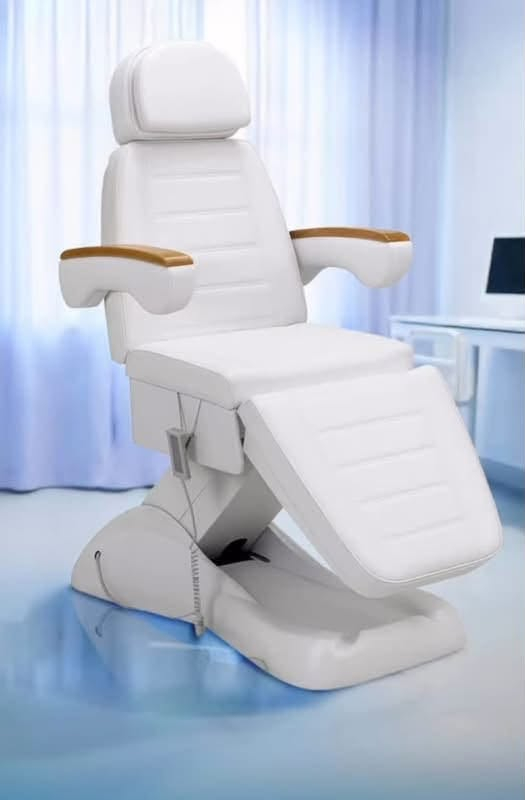 ميديكال بيوتي | Medical Beauty
الوكيل الحصري لـ شركة Aphrodite
تقدم لكم 

كرسي فحص وتجميل كهربائي فاخر ✨
نقدم لكم كرسي الفحص والتجميل الكهربائي بتصميم عصري وجودة عالية، مناسب للعيادات الطبية ومراكز التجميل والليزر.
✅ تحكم كهربائي سلس وسهل الاستخدام
✅ راحة مثالية للمريض بفضل التنجيد الفاخر
✅ هيكل قوي وثابت لتحمل الاستخدام المستمر
✅ مناسب للفحص الطبي، الجلدية، الليزر والتجميل
✅ تصميم أنيق يضفي لمسة احترافية على العيادة
📍 متوفر بأسعار منافسة 📦 البيع جملة ومفرد 📞 للتفاصيل والطلبات يرجى التواصل معنا 
***********
