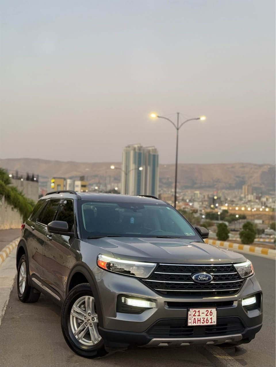 Ford Explorer 2024 XLT 

نرخ:258
ژم:***********
فۆرد ئێکسپلۆرەر فول مواسەفات

بەصمە،درگا بصمە ،برێک بصمە ،تبرید مرکزی ،شەغال
ئۆتۆ هۆڵد ،ئۆتۆ ستۆپ ،ڕاداری لاکان و ناوچەی کوێر
سنوق شەفت،کوشن هیتەر،سوکان هیتەر،تحدید سرعە
٣ ڕیز کوشن،شاشە گەورە و ئایپاد و کارپلەی
دەبڵ ئەکسل،خەتی جادە،چەندین مواسەفاتی تر

ئەزیزان سەیارەکە تەنها 2 ژێر درگای بۆیاخە بێ ناوگرتن
هەموو شتێکی بەشەرت 
سەیارەکە لە سلێمانیە السليمانية, العراق

