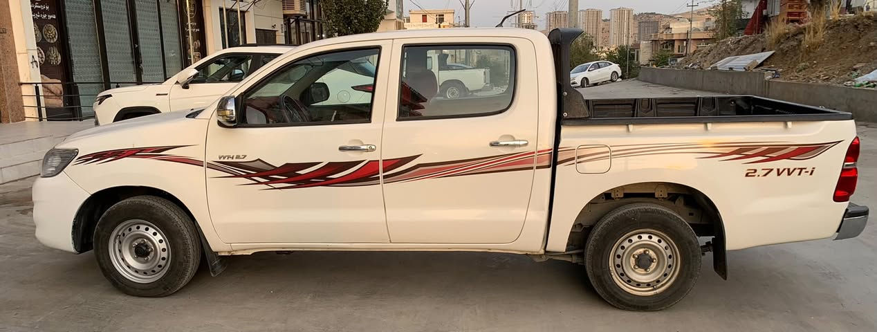 هايلوكس • ٢٠١٣ • جير عادي