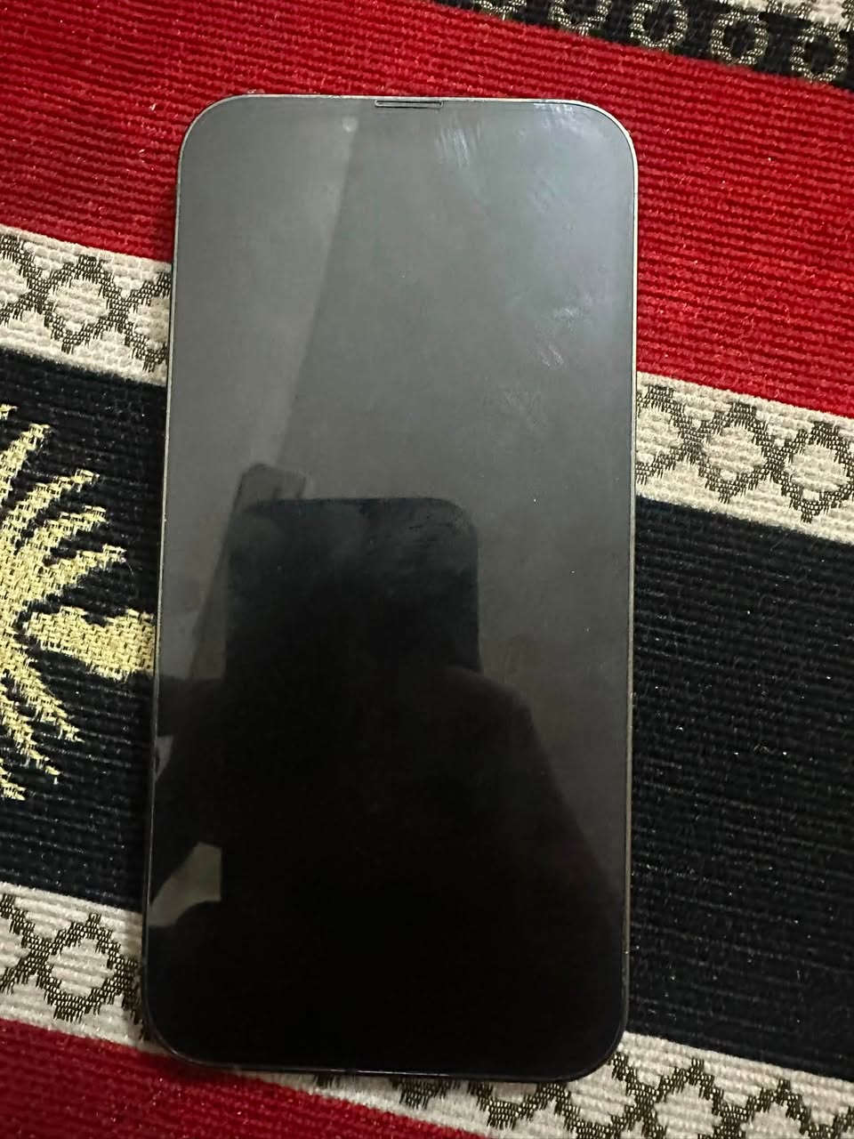 ١٣برو ماكس نضافة ١٠٠٪؜ عربي بطارية ٨٣ ذاكرة ٢٥٦ لون زيتوني بدون ملحقات مبدل فقط كامرا باقي الجهاز مكفول سعرة ٦٥٠ وبي مجال حك الجية مكاني بغداد الشعب حي البساتين خابرني وتدلل ***********
