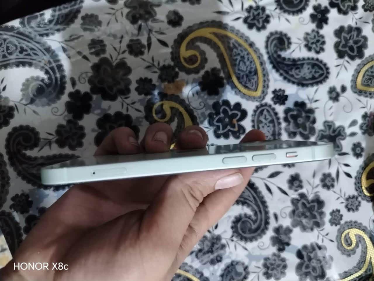 سلام عليكم ايفون ١٢ عادي للبيع
بطارية ٧٦
وتر بروف مامستبدل اي قطعة
التلفون نظيف زلغ مابي التلفون دبل
السعر ٣٥٠ وبي مجال بسيط
مكاني كربلاء
***********
