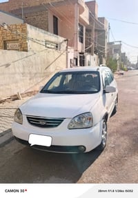 كارينز • ٢٠٠٦ • محرك ٢٠٠٠