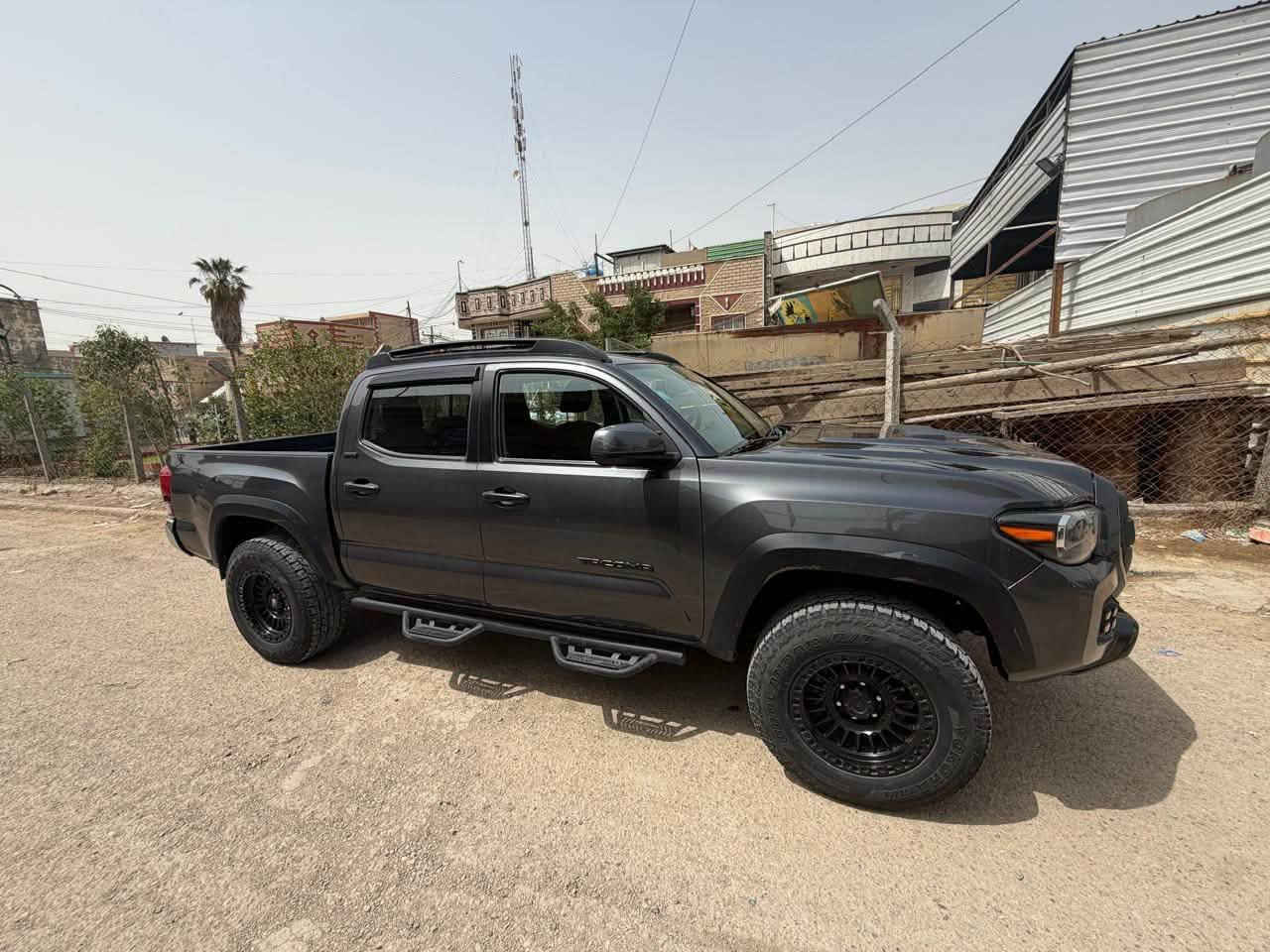 السلام عليكم للبيع تويوتا تاكوما موديل 22 وارد أمريكي محرك 3600 مواصفات trd رقم بغداد الدولي باسمي تحويل مباشر  رقم الشاصي والسونار بلمنشور  السياره جدا نظيفه وجاهزه مكاني بغداد الجديده السعر 20000 الاتصال  ***********
