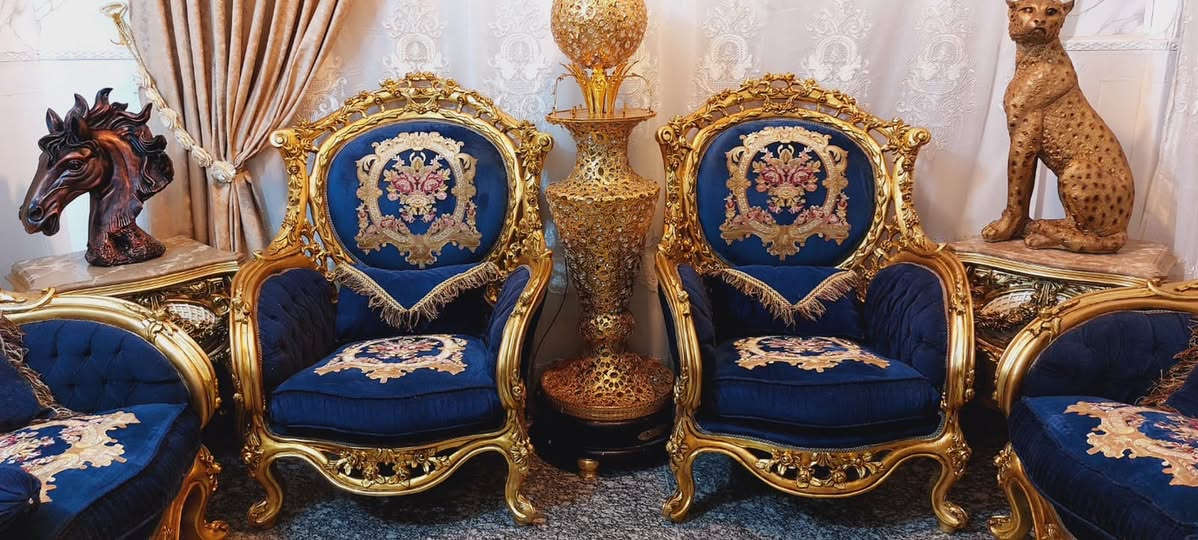 تخم زان مصري دمياطي عشر مقاعد مع سيت طبلات بغداد الشعب ***********
