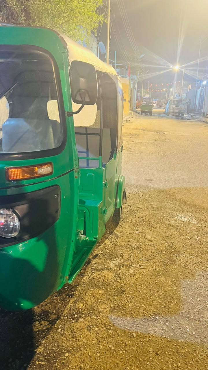 السلام عليكم تكتك باجات موديل 22 رقم وسنوية البدي شوف العين مكينه مجفتة تجفيت شركة السعر 8500 وبيها مجال ***********

