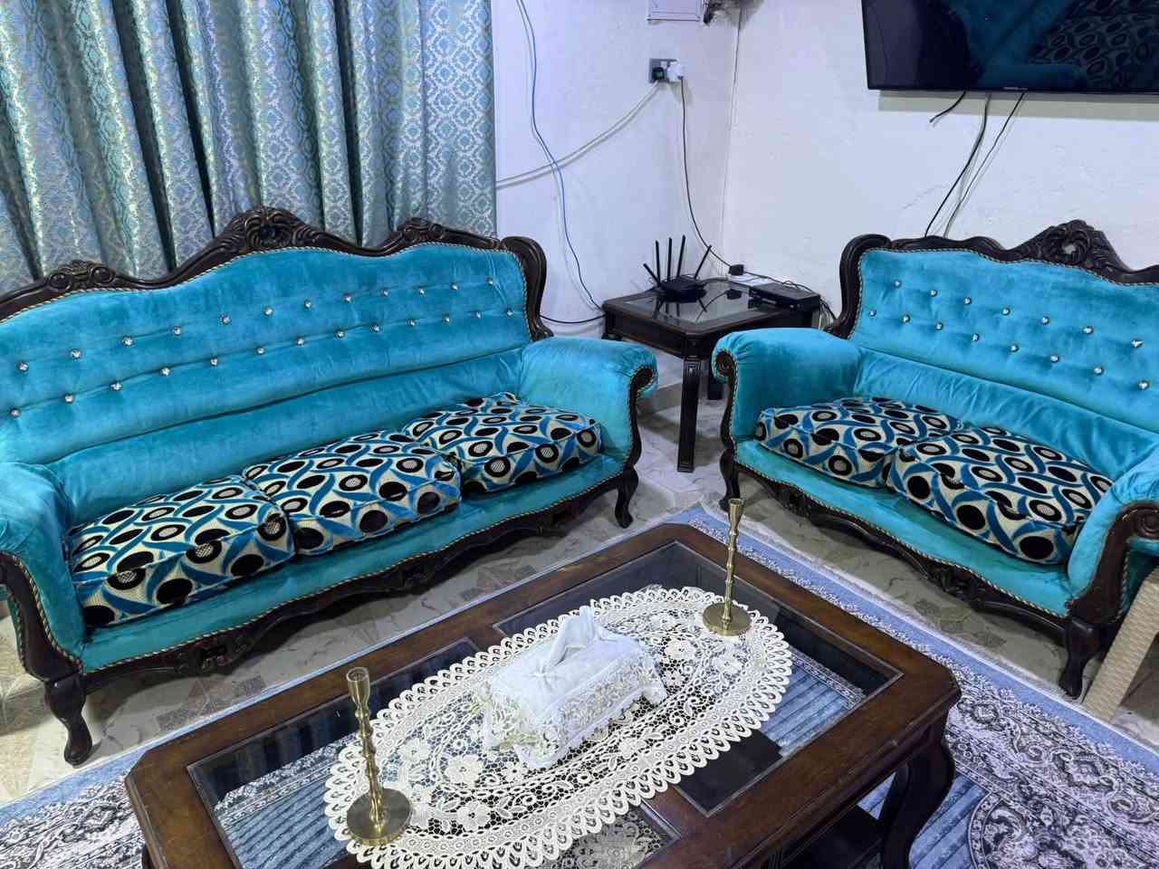 طخم  مصري اصلي للبيع 7 مقاعد معى طبلاة للسعر 350 قابل للتفاوض
***********
