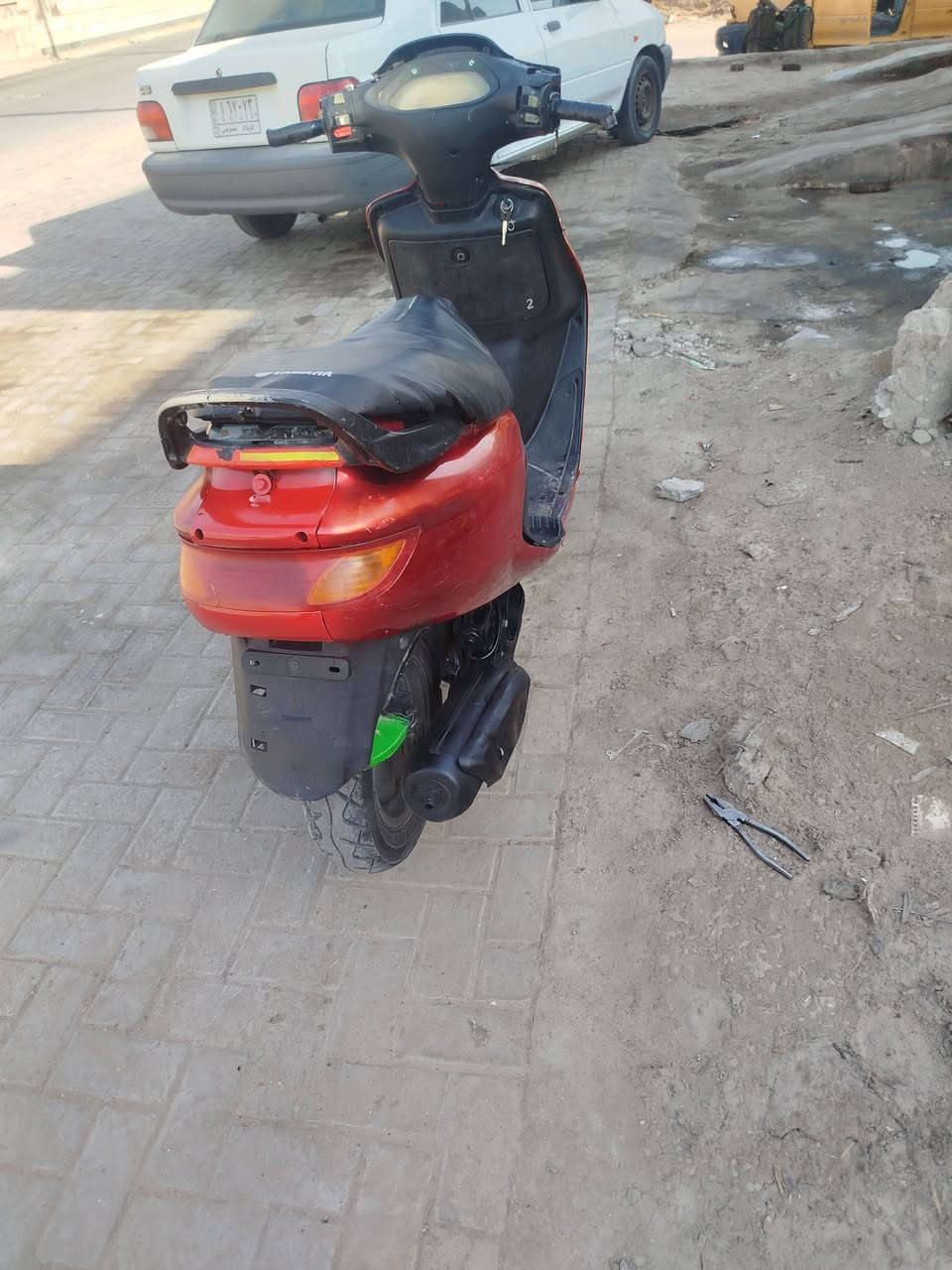 السلام عليكم دراجه فراشه للبيع الدراجه نظيفه نقره سلف كهربائياته كلها شغاله دراجه مال جناي دراجه ماكينه ناعمه السعر 250 وبيها مجال مكان الديوانيه قضاء الشاميه ***********
