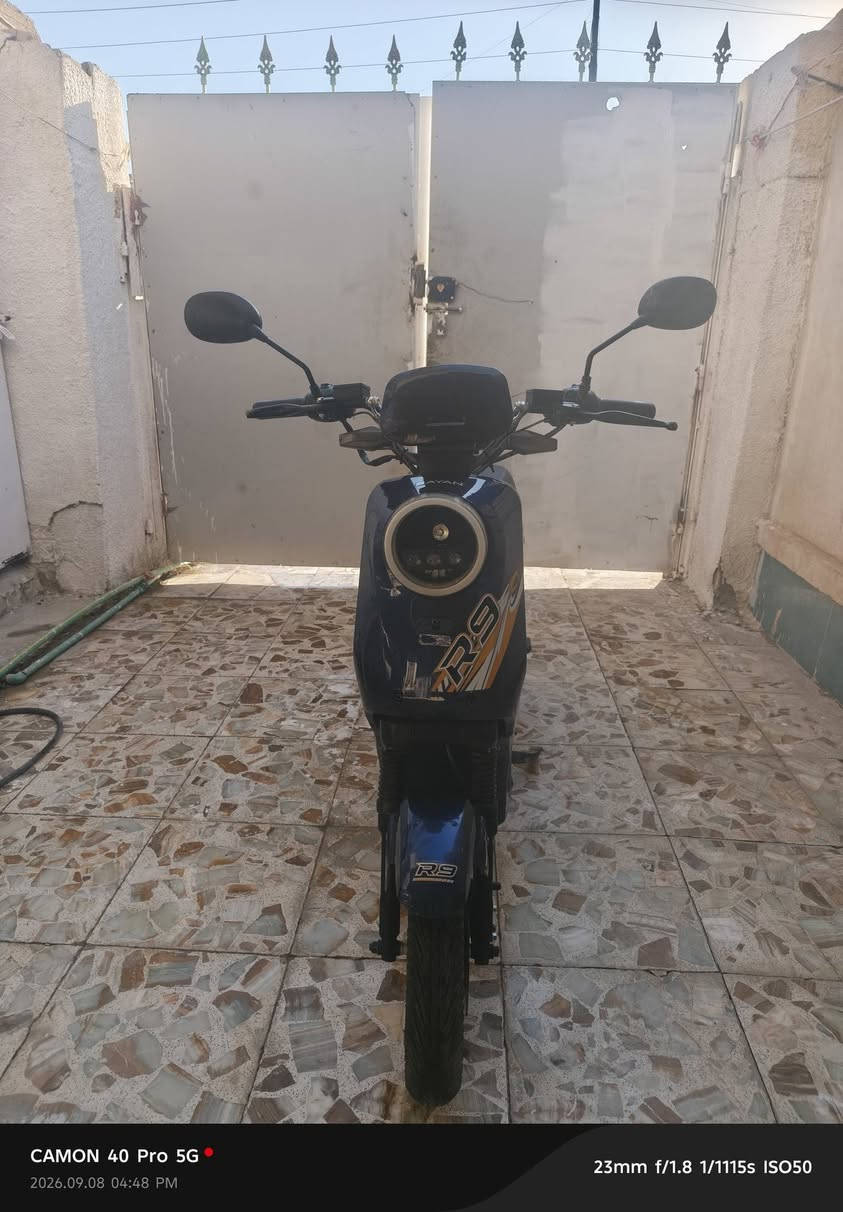 🏍دراجة R9 بحالة ممتازة، نظيفة ومرتبة، وأداء قوي، مناسبة للاستخدام اليومي والتنقل داخل المدينة.🗺
🔋 المواصفات:
▫️ الموديل: R9
▫️ النوع: كهربائية – شحن
▫️ الحمولة: [150] كغم
▫️ الإضاءة: LED عالي وناصي شغال
▫️ الشاشة: رقمية
▫️ الحالة: نظيفة وجاهزة للاستخدام
▫️ملحقات: سويج عدد2 كارت عدد 2 بصمة تشغيل عن بعد عدد2 شاحنة بلادية سماعة سبيكر بلوتوث🔥

✨ الدراجة جاهزة للركوب وما تحتاج أي مصروف.

💰 السعر: [500الف] قابلة للتفاوض
📍 الموقع: [بغداد/سبع البور]
📞 للتواصل: [***********]

🔥 الي ميشتري ليتواصل وياي والله يرزق الجميع.
🏍دراجة R9 بحالة ممتازة، نظيفة ومرتبة، وأداء قوي، مناسبة للاستخدام اليومي والتنقل داخل المدينة.🗺
