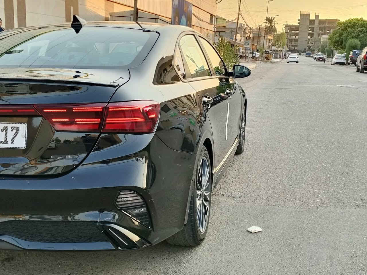 .السلام عليكم 
فورتي موديل 23
ماشيه 89
محرك.2000
دوش
حادثها دعامية وحافة البنيد 
وهنا بل عراق قطعتين صبغ 
السياره جاهزة من جميع النواحي
بصمة 
بصمه 
شاش 
تحكمت ستيرن 
حساسات 
رادارات اماميه
رادارات جانبيه
بيه رصعات قليل بل قماره
سعار 114بي مجال شي بسيط 
العنوان بغداد بلديات 
مكلف بل نشر تدلل على رقم 
***********
