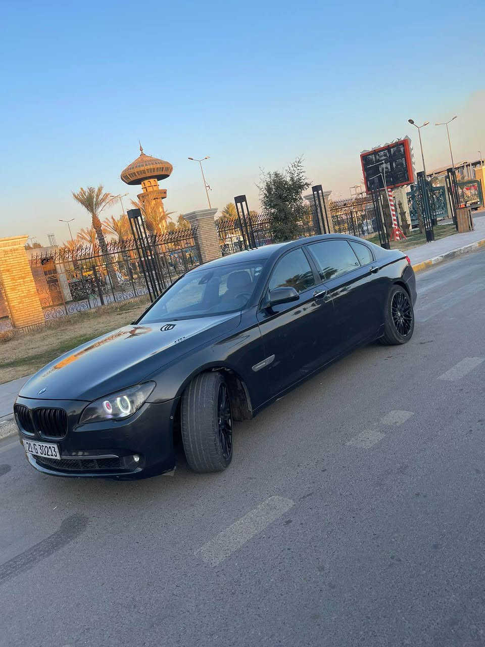 🚘 للبيع BMW 750Li موديل 2009 🔥

فقط بيع بدون مراوس

750Li Long – فل أوبشن

🔸 محرك V8 Twin Turbo

🔸 داخلية جلد بيج فخمة

🔸 مقاعد كهربائية + ذاكرة

🔸 شاشة iDrive + Apple CarPlay

🔸 فتحة سقف

🔸 ستائر خلفية كهربائية

🔸 كاميرا خلفية + حساسات ركن

🔸 Angel Eyes

🔸 تحكم بالمقود

🔸 تكييف أوتوماتيك

🔸 نظام صوت BMW

🔸 قير أوتوماتيك

🔸 دبل إكزوز

🔸 إضاءة داخلية

🔸 مواصفات 750Li كاملة وفخمة

السيارة بيها صبغ اربع قطع اثر جراد

السيارة ماشية 196 كيلو

السيارة اربع فصوص فول الاخير  داتاشو بيها رادار وكلشي شنو بالك موجود بيها 

💰 السعر: 160 ورقة

📍 الموقع: الكاظمية

📞 ***********

الفحص مفتوح للمشتري، والبيع للجادين فقط. بغداد, العراق
