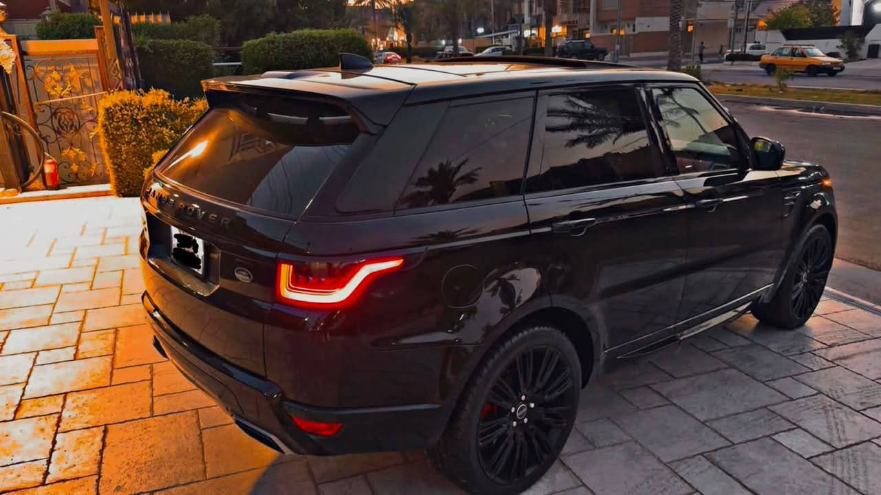 رانج روفر موديل 2019  سبورت
supercharge V8
طبعاً السيارات فول مواصفات ١/١ 

امريكي جاملغ ايسر فقط (بدون ايرباك) 
بدون دواخل بدون ايرباك
وابرز المواصفات راح اذكرها 
————————————————-
- بصمة تشغيل 
- ⁠فتحة سقف / بانوراما 
- ⁠ابواب شفط 
- ⁠ترحيب دخول واقتراب ⁠
- ⁠كشنات تدفئة وتبريد 
- ⁠كشنات خزن + كهرباء  
- ⁠داتاشو 
- ⁠ثلاجة 
- ⁠نقطة عمياء + مري قلاب + شفط 
- ⁠خزن ذاكرة مقاعد 
- ⁠تجوه خلفية كهرباء 
- ⁠سقف شامو 
- ⁠ستيرن كهرباء 
- ⁠لايتات داينمك 
- ⁠جكات تصعد تنزل 
- ⁠مودات قيادة مختلفة 
- ⁠اربع كامرات 
- ⁠حساسات امامي + خلفي 
- ⁠جنطة كهرباء + شفط 
- ⁠السيارة اعلى مواصفات بفئتها وبعد بيها هواي مواصفات الجناية يعرفوها 
باقي السيارة مكفولة من بموديلها 
وبدون اي نقص جاهزة متصرف عليه دينار 
رقم بغداد الجديد هزة جديده
ماشيه 35 mi 
( مكينة - كير - كهربائيات - صدر ) كله تمام 

مكان السيارة بغداد /  السيديه 

***********
