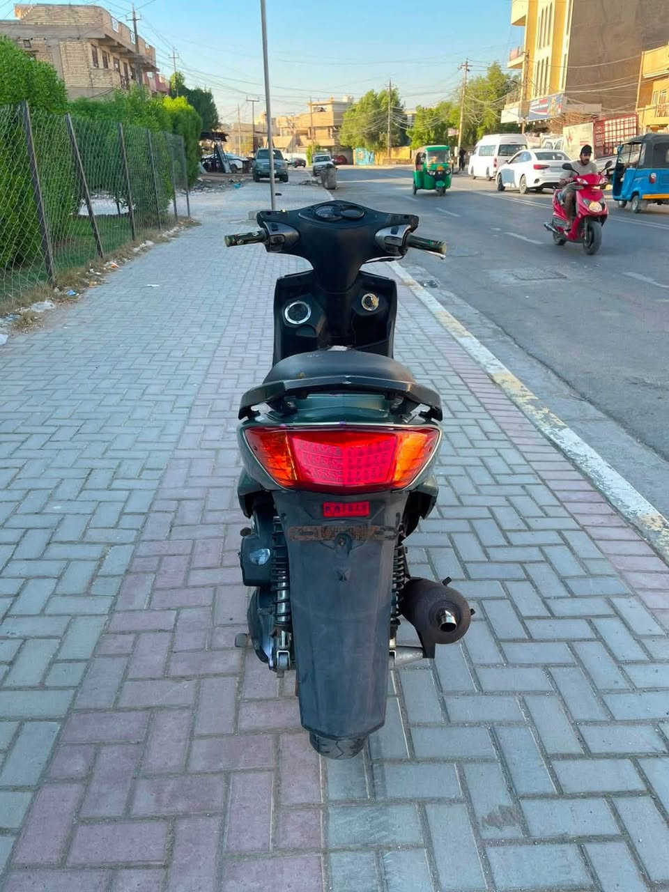 سكنس فحل كابريتر للبيع دراجه كامله بيها تزويد وكله اصلي تجي وتشوف
1_بوشه 58
2_كور بصمه 
3_روله 300
4_عقل رياضي
5_ كابريتر چبيره رياضي 
6_سلف رياضي
7_كلج امامي رياضي
8_ كلج خلفي رياضي 
9_ صالنصه رياضي 
10_كويل رياضي 
الدراجه بعد بيها غراض تجي وتشوف وكلها كامله مابيها اي نقص الدراجه شلعه ومعدل مال مداهمات السعر 800 وبيها مجال للشراي فقط والي مايعرف بالأغراض البيها لايعلق مكاني الدوره الرقم *********** والي مايعجبه يعبر المنشور
