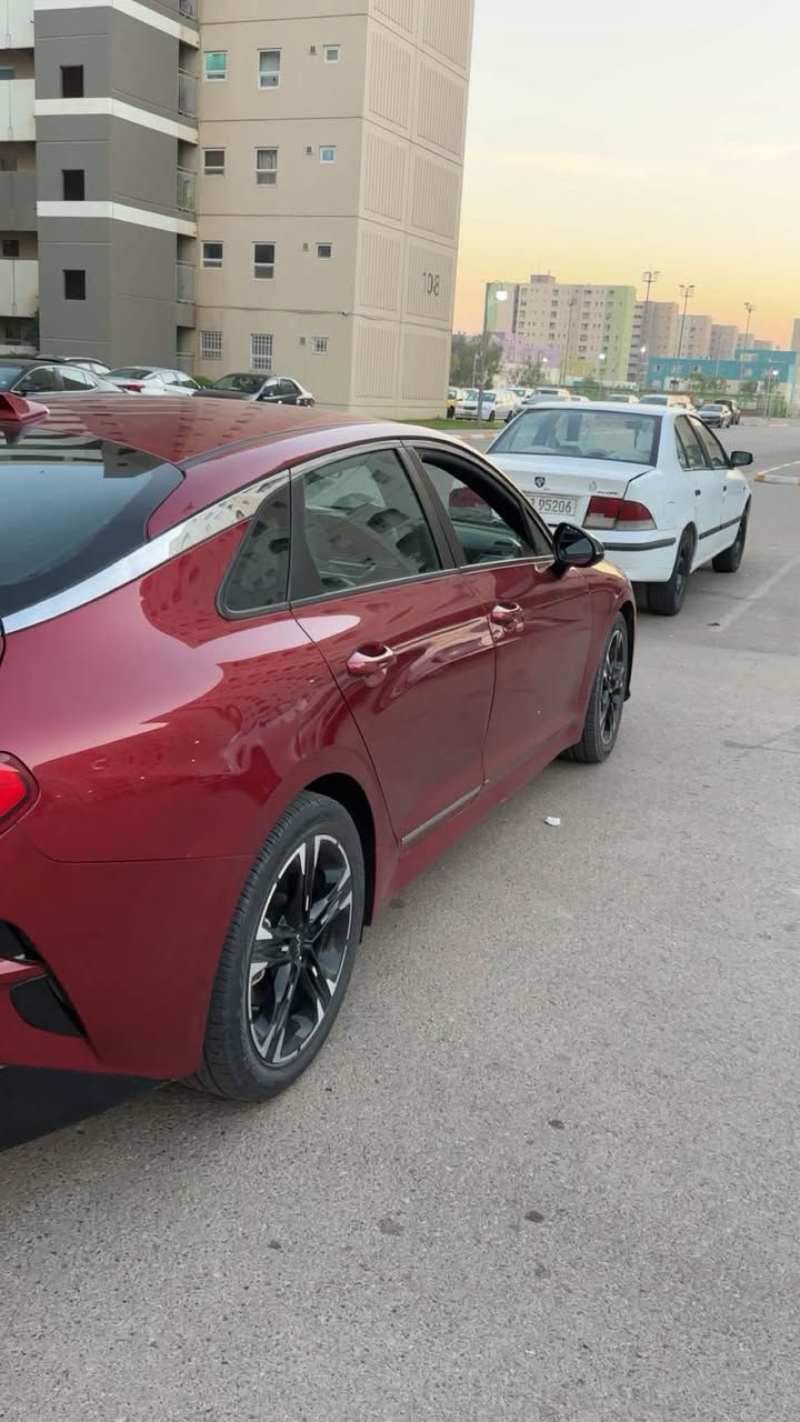 السلام عليكم K5 GT Lainجي تي لاين وارد امريكي 2023 رقم بغداد حره مكينه 1600 تيربو صور الحادث مرفوقه المسافه المقطوعه 25ميل
 كير 8 نمرAT كفاله فول موصفات عدا البانوراما
مواصفات
بصمه تشغيل
بصمه ابواب
تشغيل عن بعد سايد بريك بصمه
رادار خلفي و امامي
سياره دفع رباعي
توقف ذاتي عنده الاقتراب
كشن السائق كهربائي
نقطه عمياء
أتو هولد
كشنات جلد تدفئه
خمس وضعيات قياده
زنون LED
ستيرن رياضي حرف D
سياقه ذاتيه
تحديد مسار
شاحن لاسلكي 
كامره خلفيه
نضام صوتي
لد خلفي متصل
لد امامي برتقالي
شاشه كار بلي
مثبت سرعه
شاشه كبيره
مكان بغداد *********** متواجد واتساب السعر155
