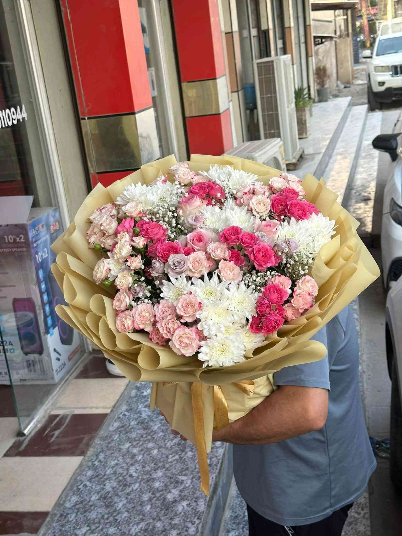 مو بس ورد… 🌷
في متجر غصن كل تفصيلة تنعمل بحب وذوق 🤍

كوالتي يليق بذوقكم،
أصناف ورد مختلفة ومختارة بعناية،
وتغليف مميز يكمّل جمال كل باقة 🎁✨

لأننا نؤمن إن الهدية الحلوة تبدأ من تفاصيلها…
غصن، حيث يلتقي جمال الورد بفخامة التقديم. ✨

العنوان بابل الاسكندرية شارع المصرف 
*********** وأتساب
